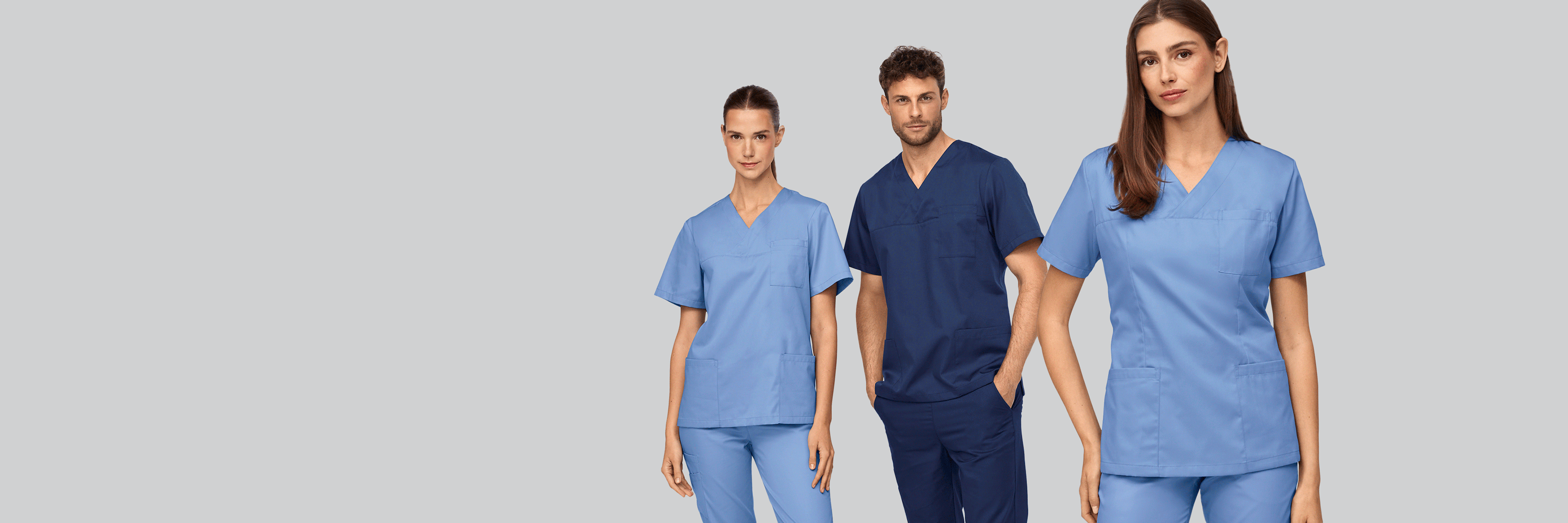 een GIF met 3 modellen in verschillende poses in lichtblauwe en blauwe PISA-jasjes van 7days