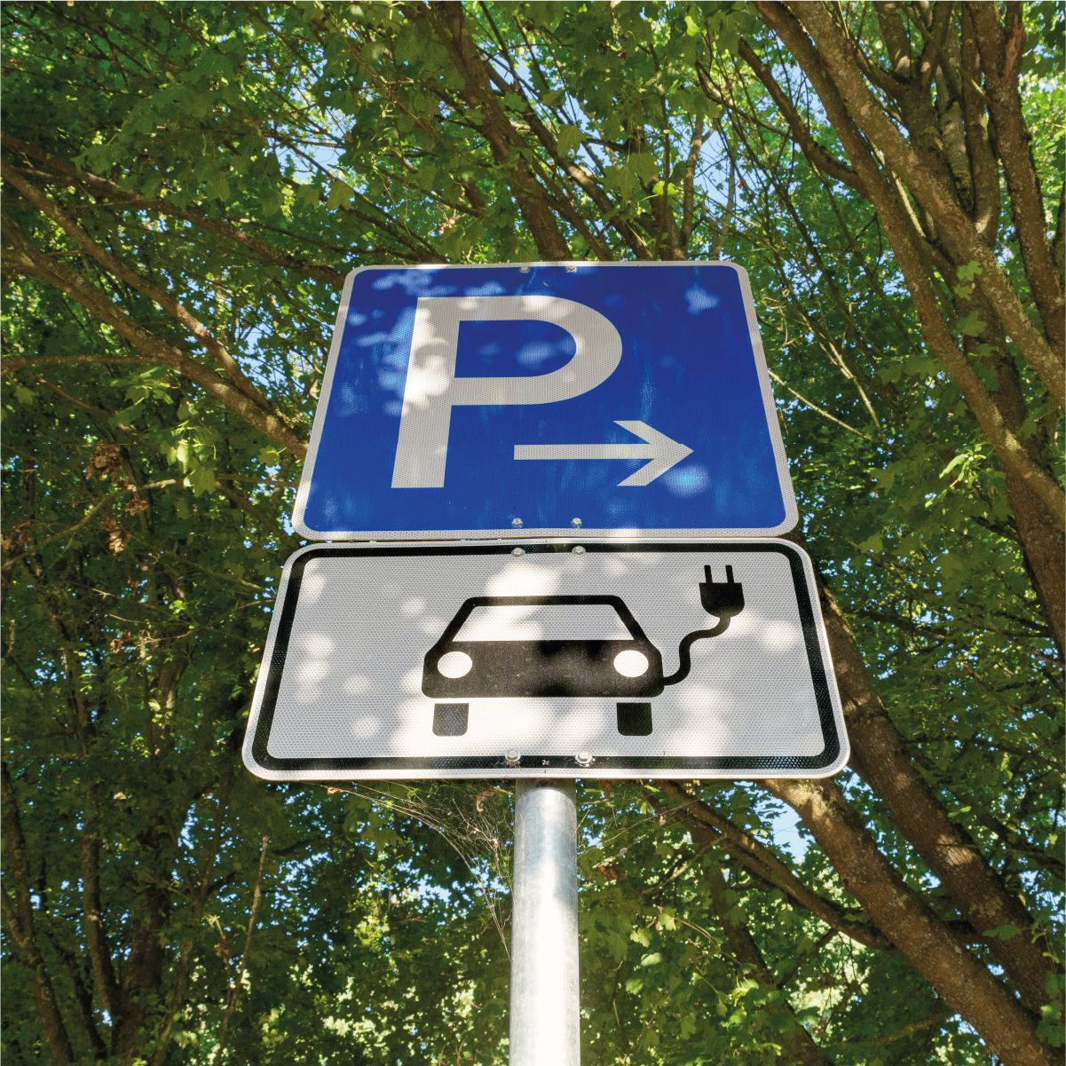 Verkehrsschild ladestation