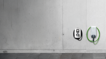 Ladeboxen an der Wand