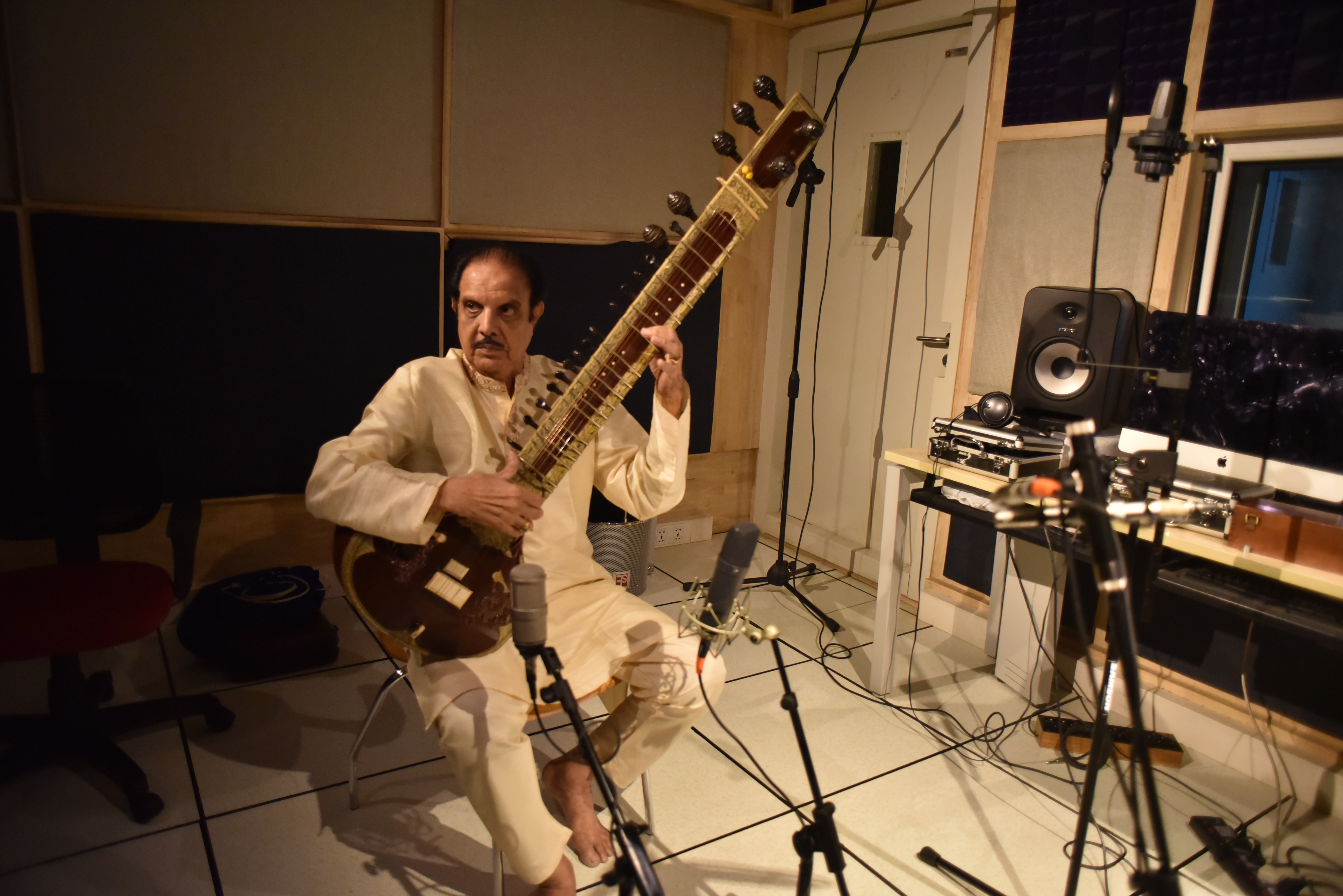 Inday Roning Music Unpacking the timeless sounds of India | ROLI