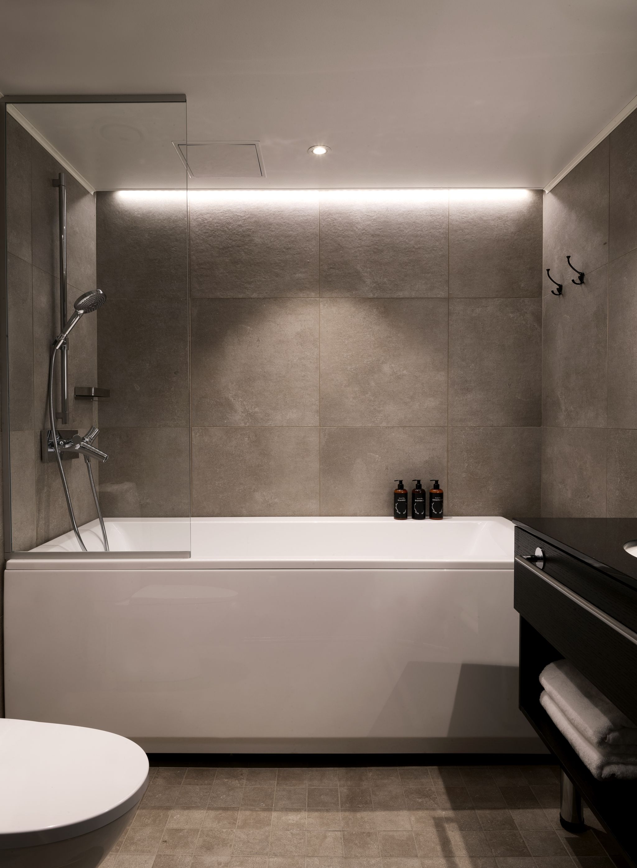 Lapland Hotels Kuopio Lapland Junior Suite bathroom
