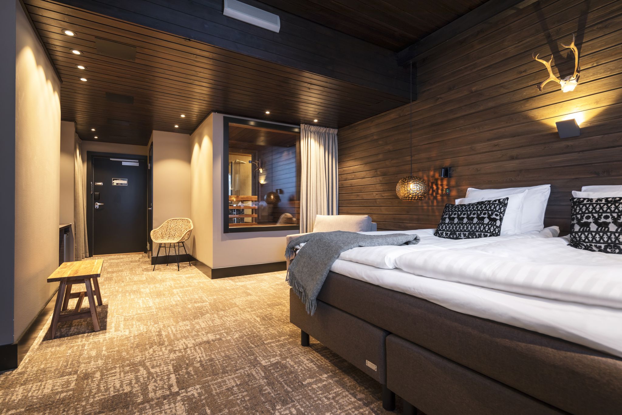 Lapland Hotels Sky Ounasvaara Arctic Junior Suite