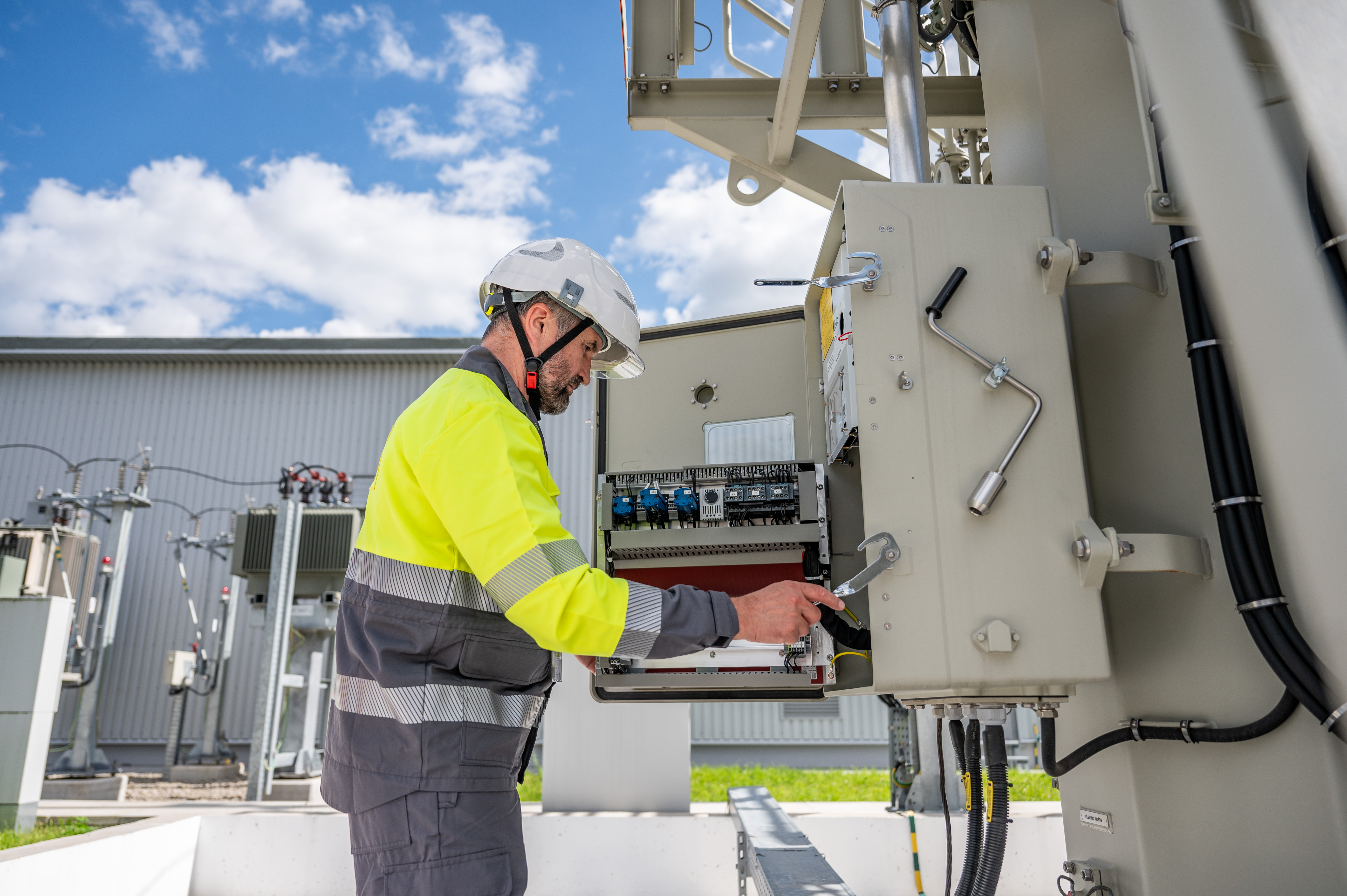 Gas Distribution Operators Scaling Digital Operations for an Electricity and Gas Distribution ...