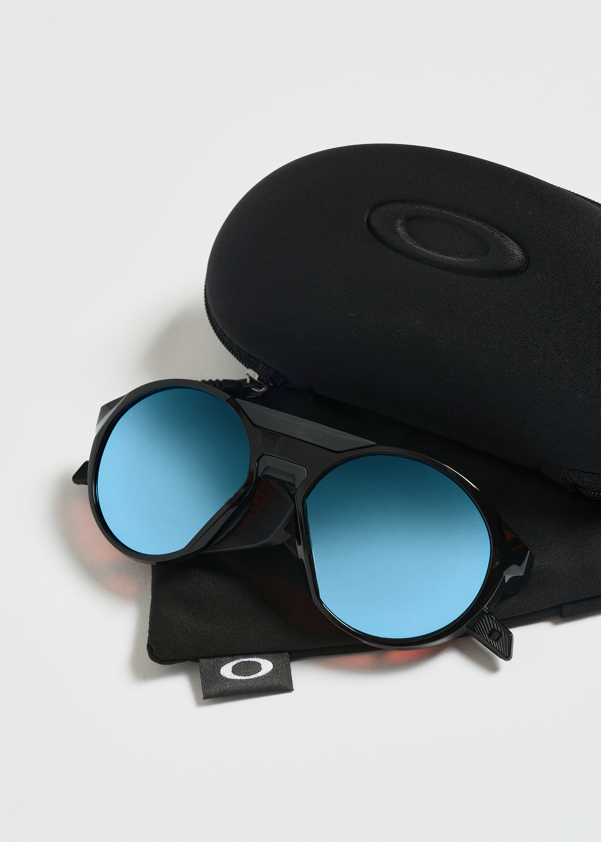 Oakley Clifden Prizm Snow Sapphire Sunglasses