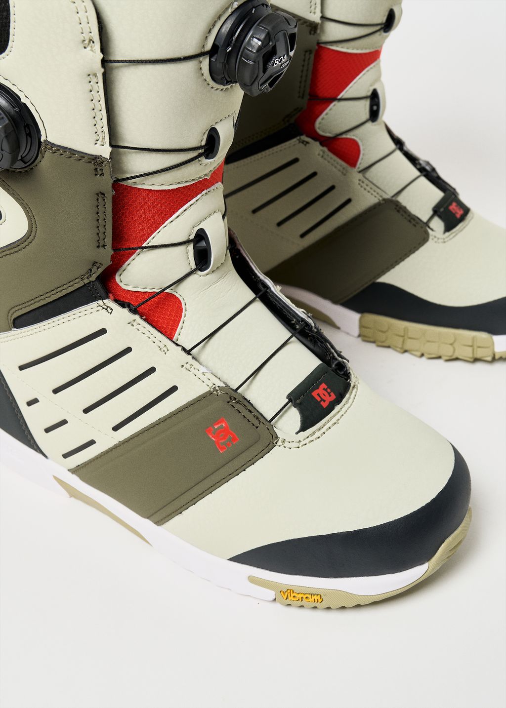 DC Judge Snowboard Boots