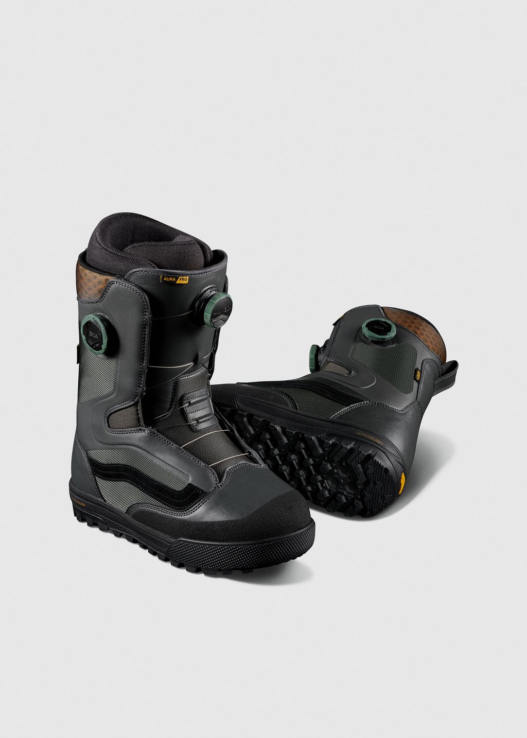 Vans Aura Pro Snowboard Boots