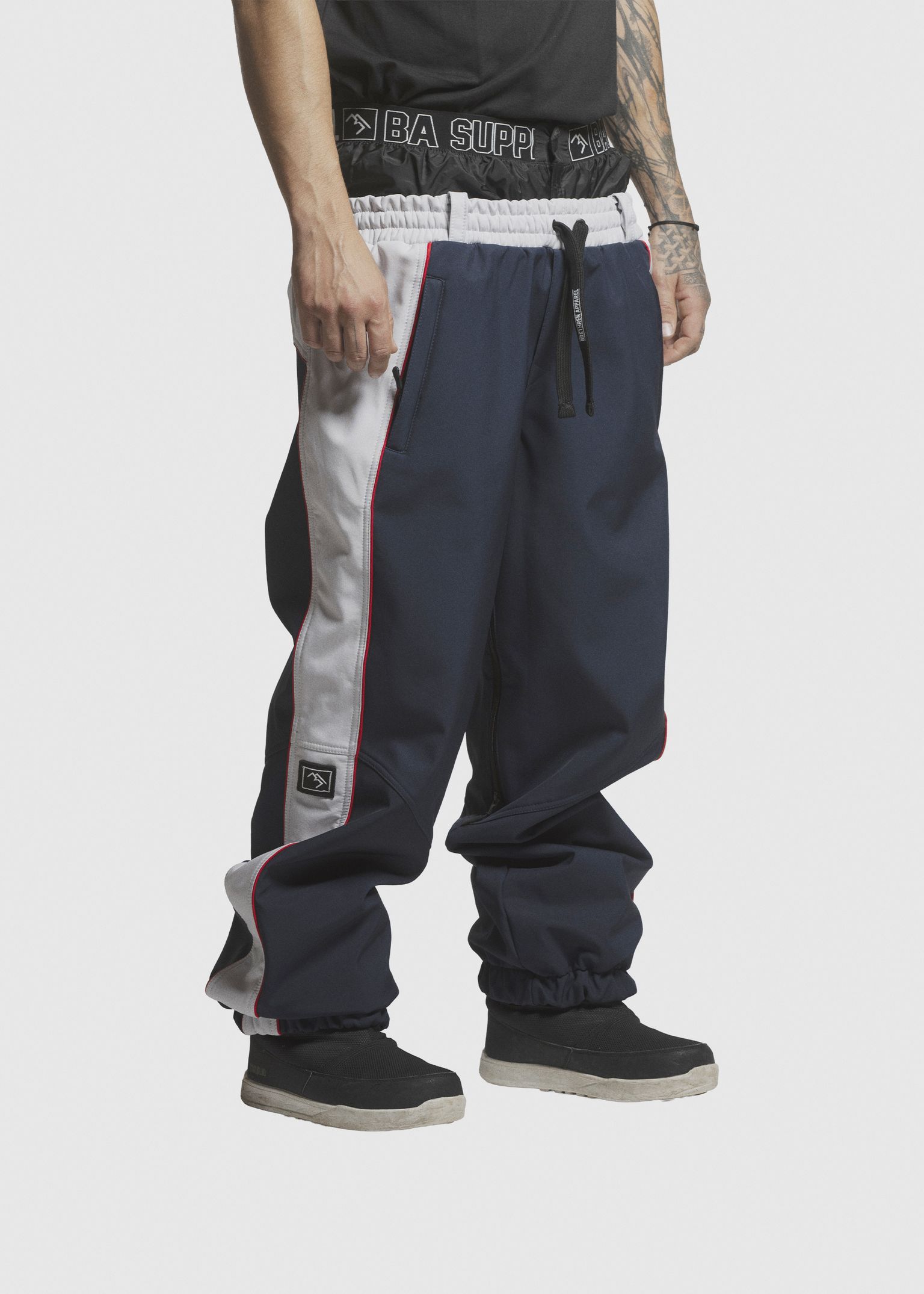 Trackpant image