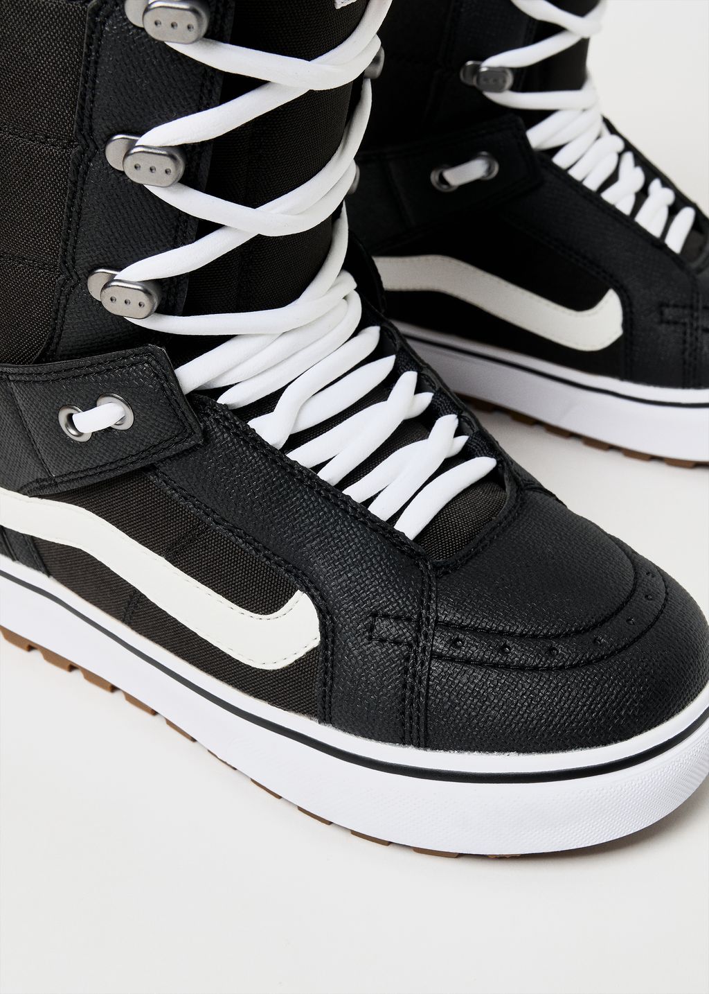 Vans High Standard OG Snowboard Boots