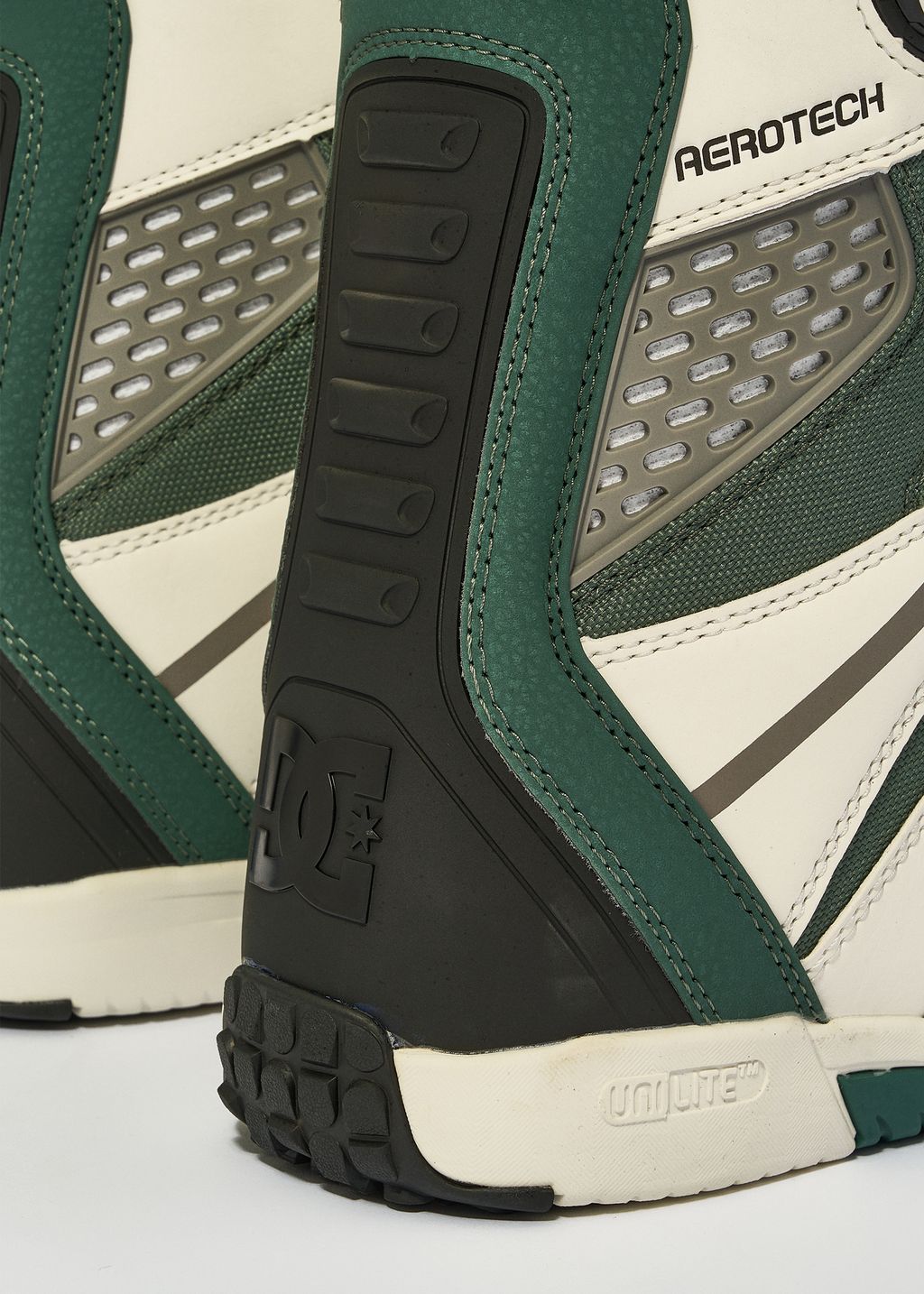 DC Phantom Snowboard Boots