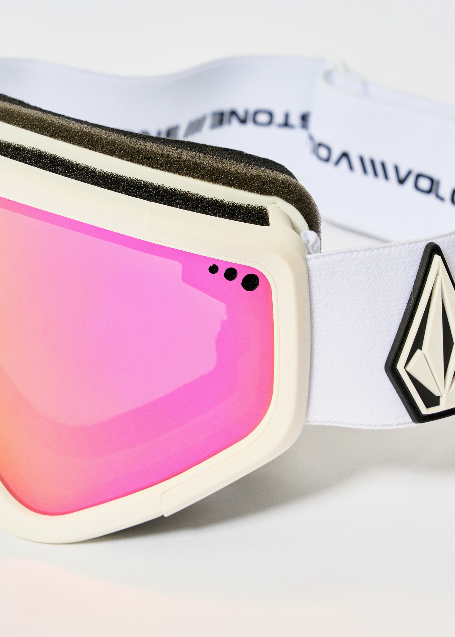 Volcom Attunga Matte White / Pink Chrome + Yellow Goggles