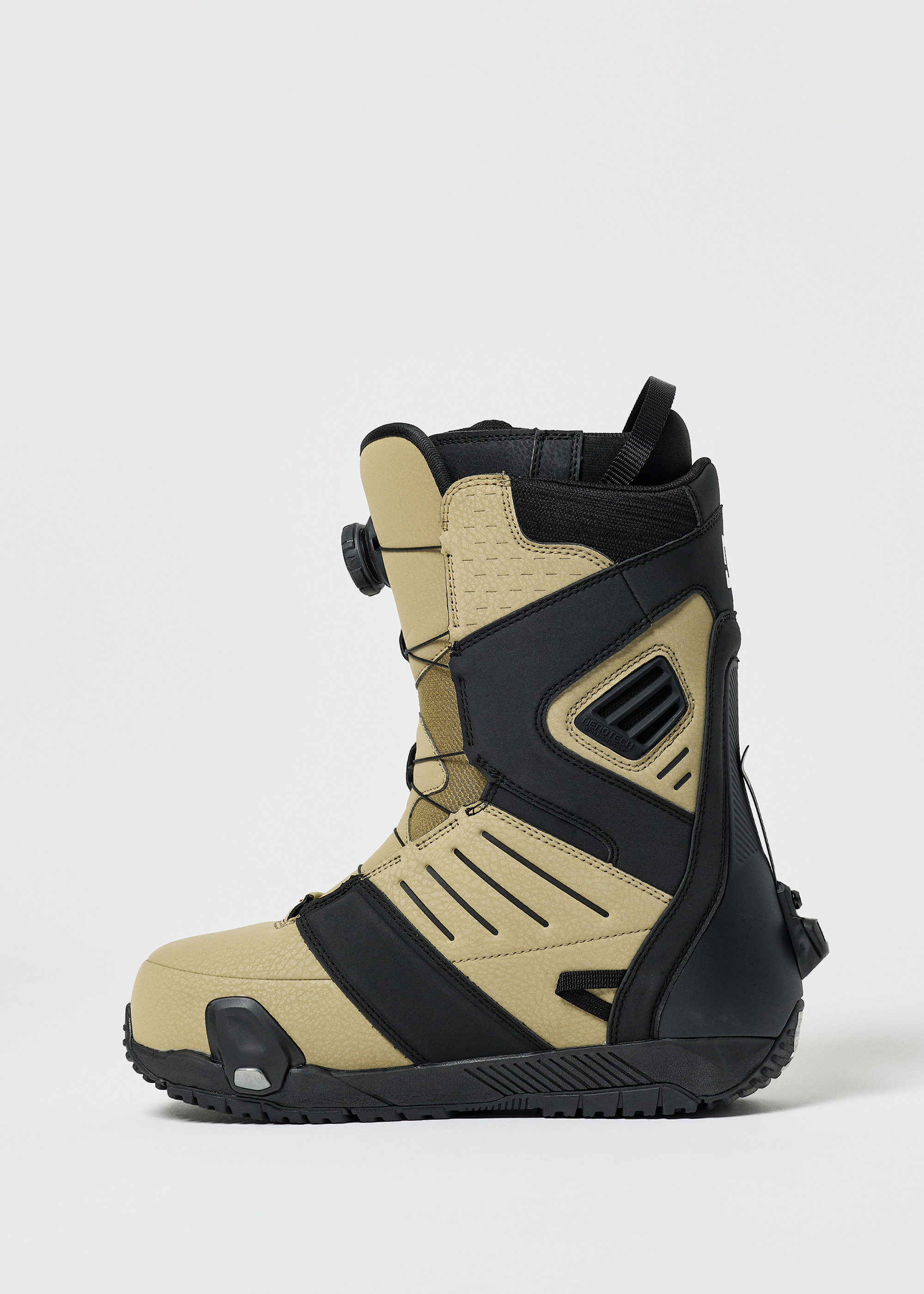DC Judge Step On Snowboard Boots