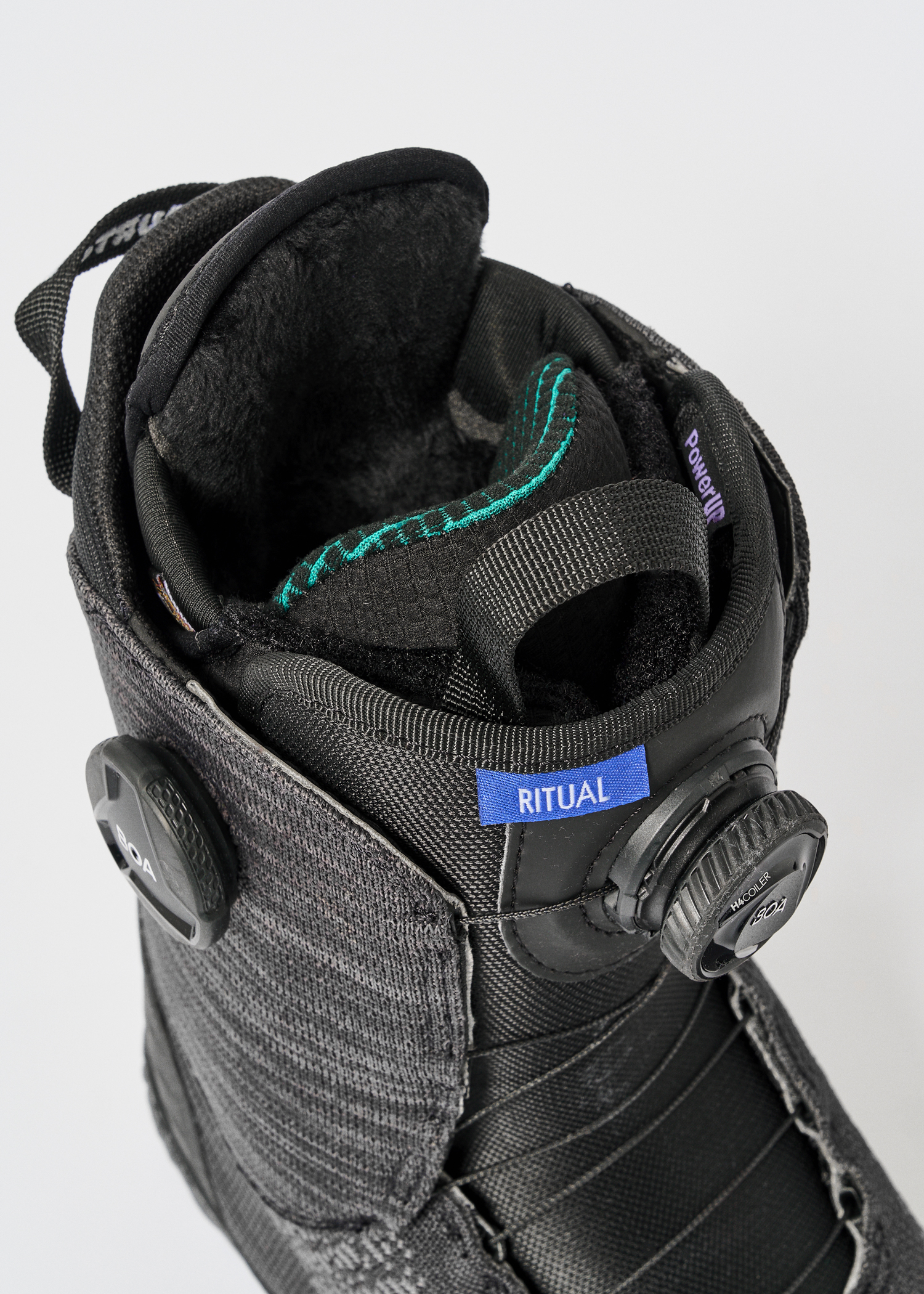 Amazon.com : Burton Women's Ritual Boa Snowboard Boots (10