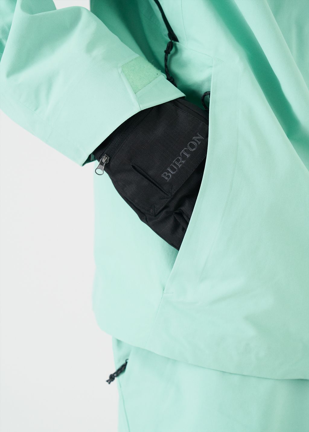 Burton [AK] GORE-TEX Cyclic Jacket