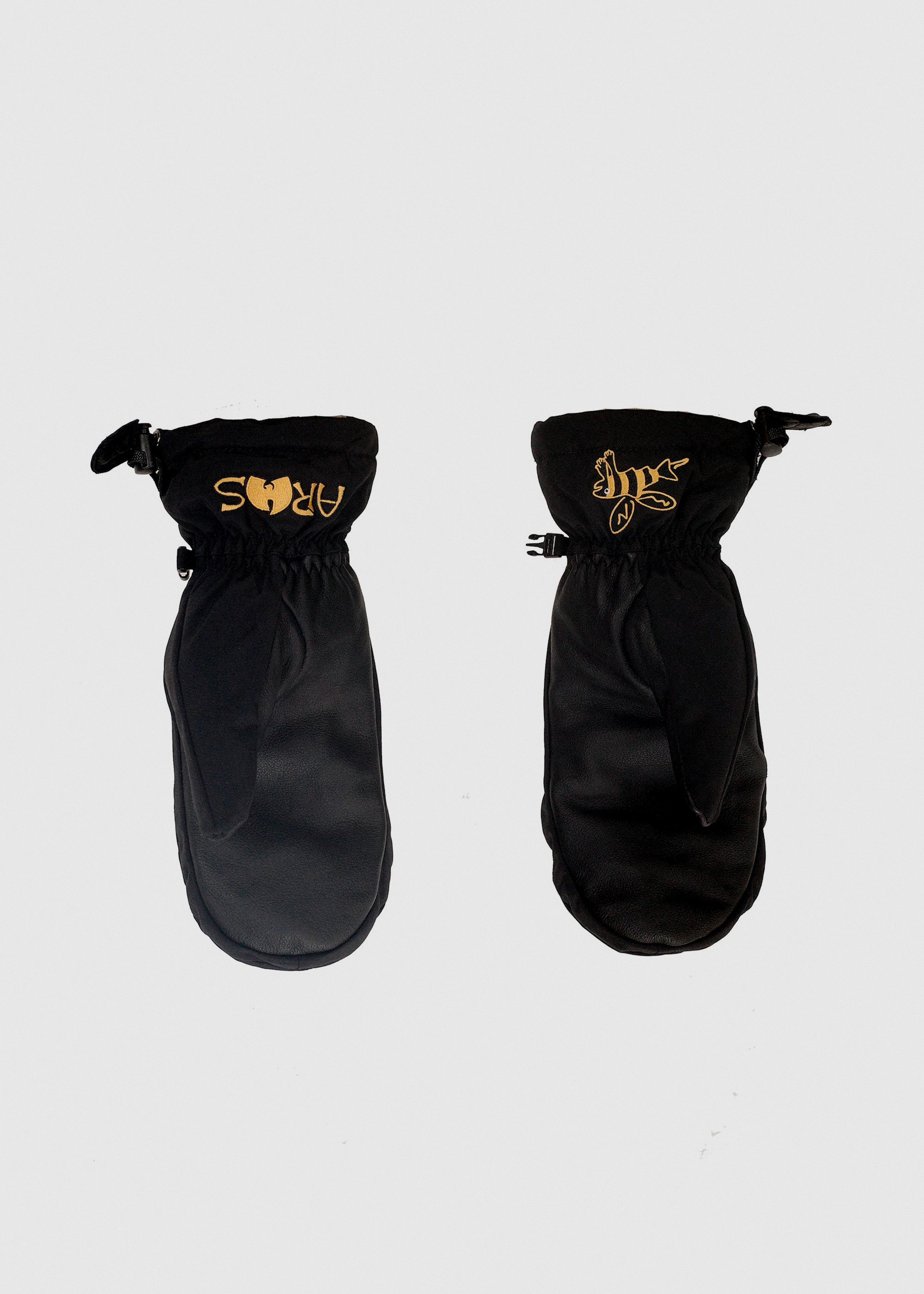 Salmon Arms Classic Mitt