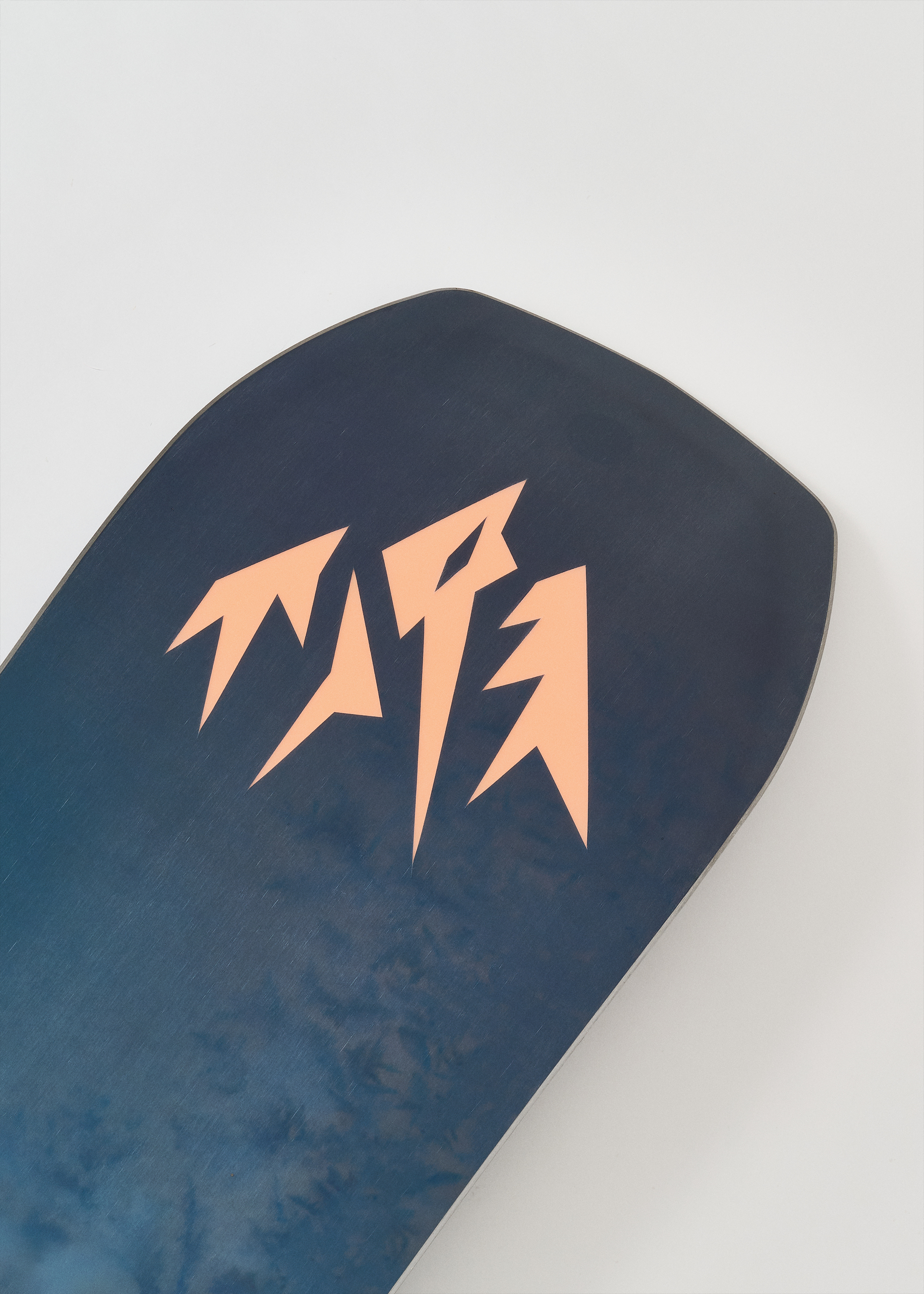 Jones Howler Snowboard