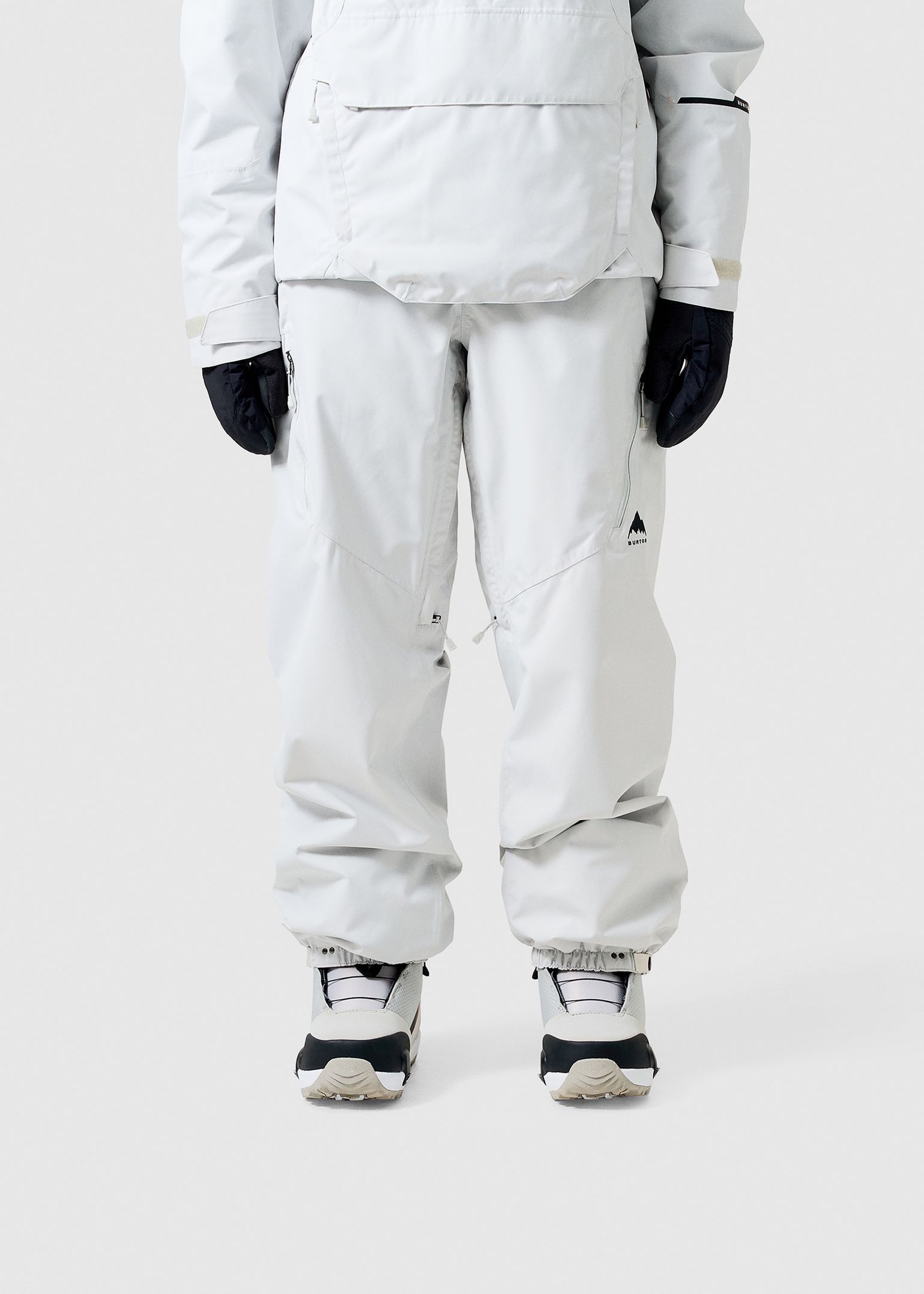 Reserve 2L Relaxed Pants image