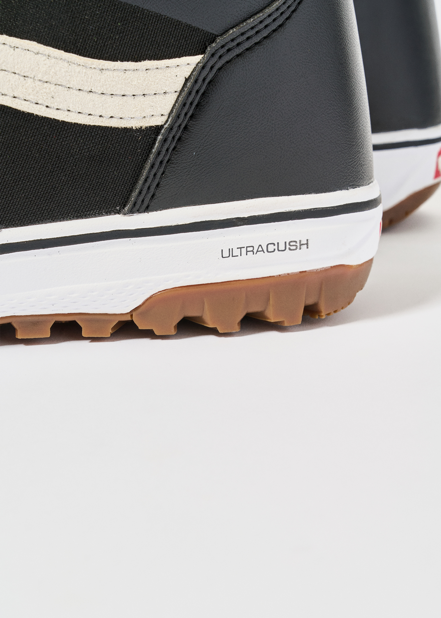 Aura Pro Snowboard Boots