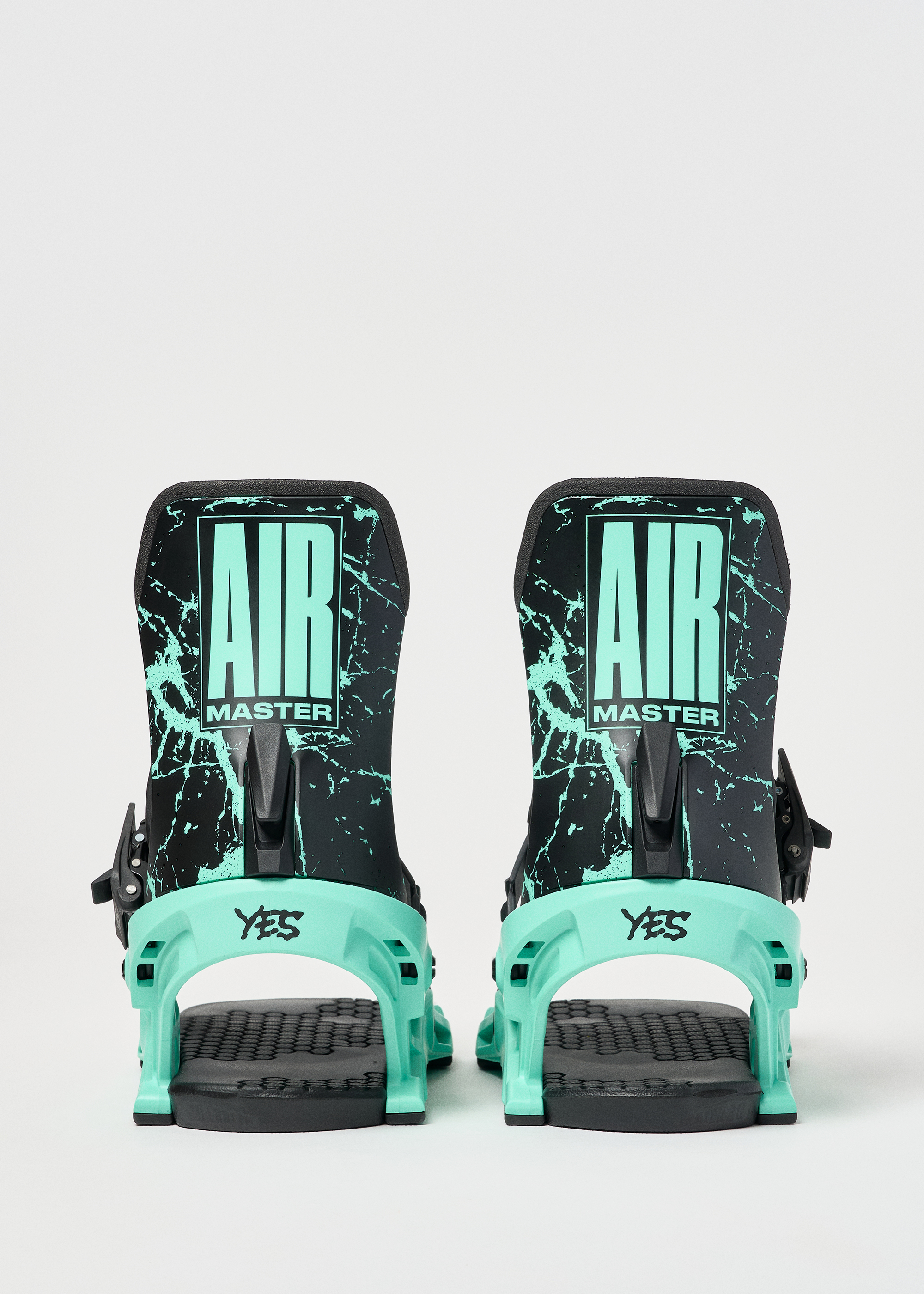 822417940_studio_thesnowboarda