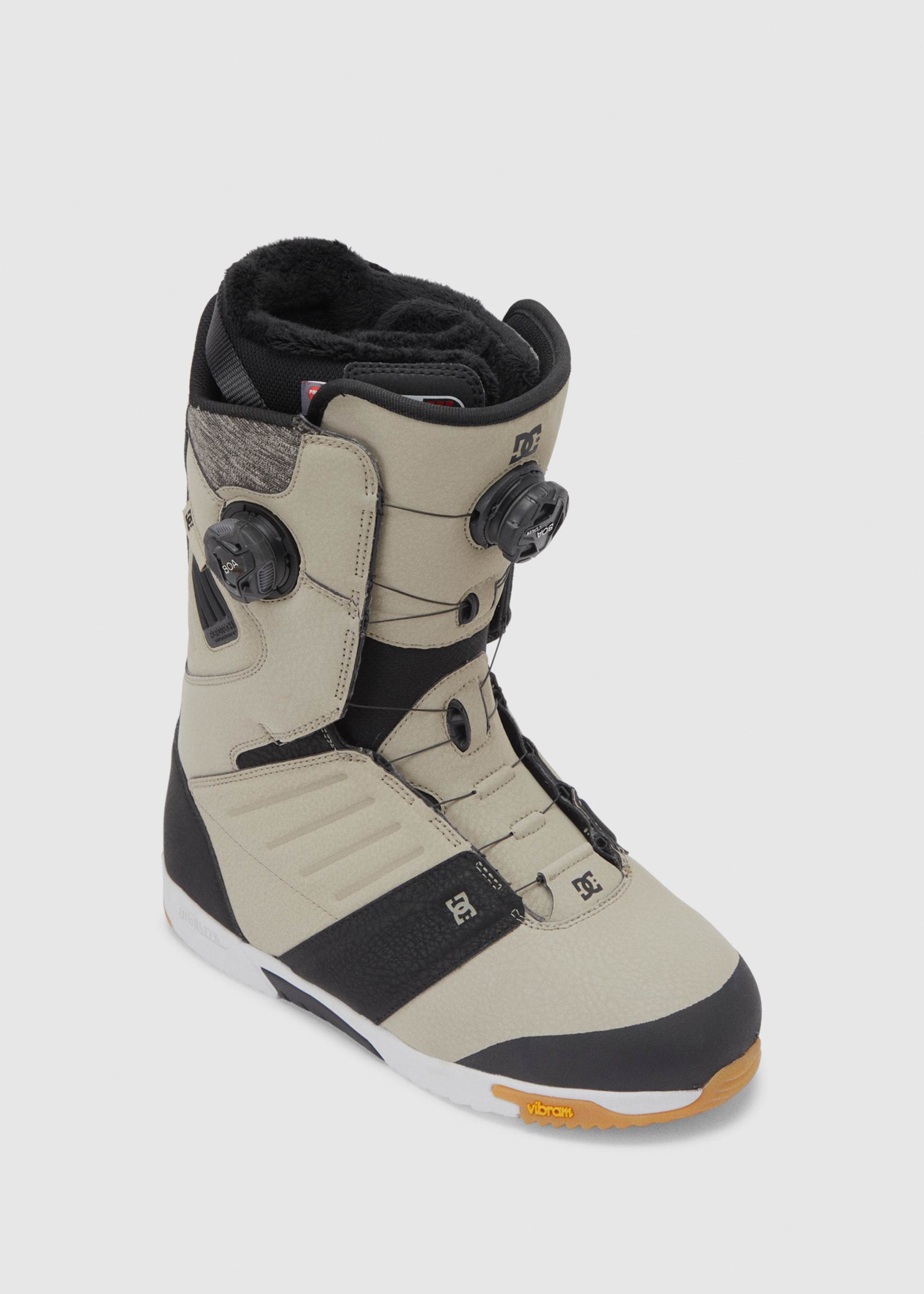 DC Judge Snowboard Boots