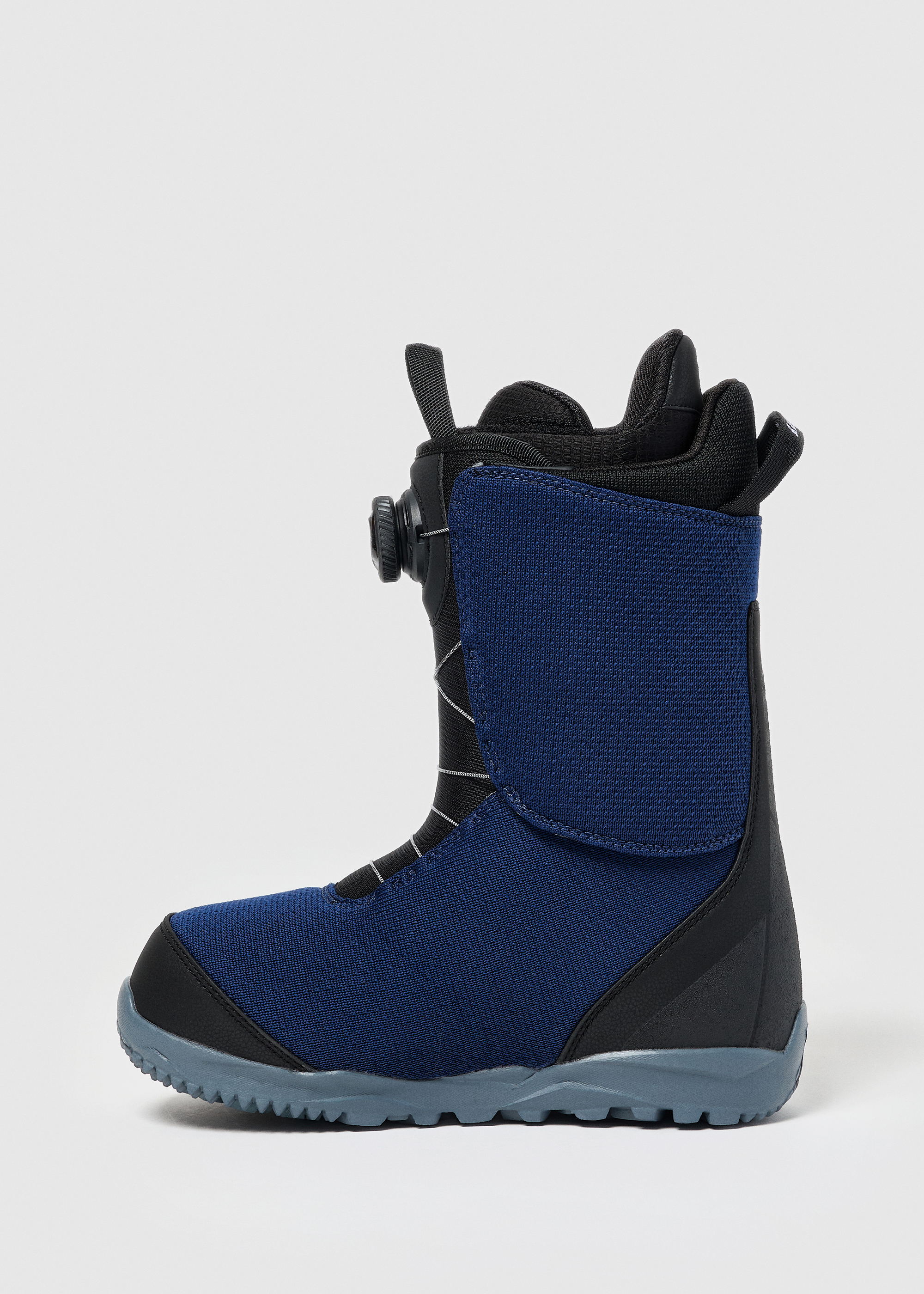 821229940_studio_thesnowboarda