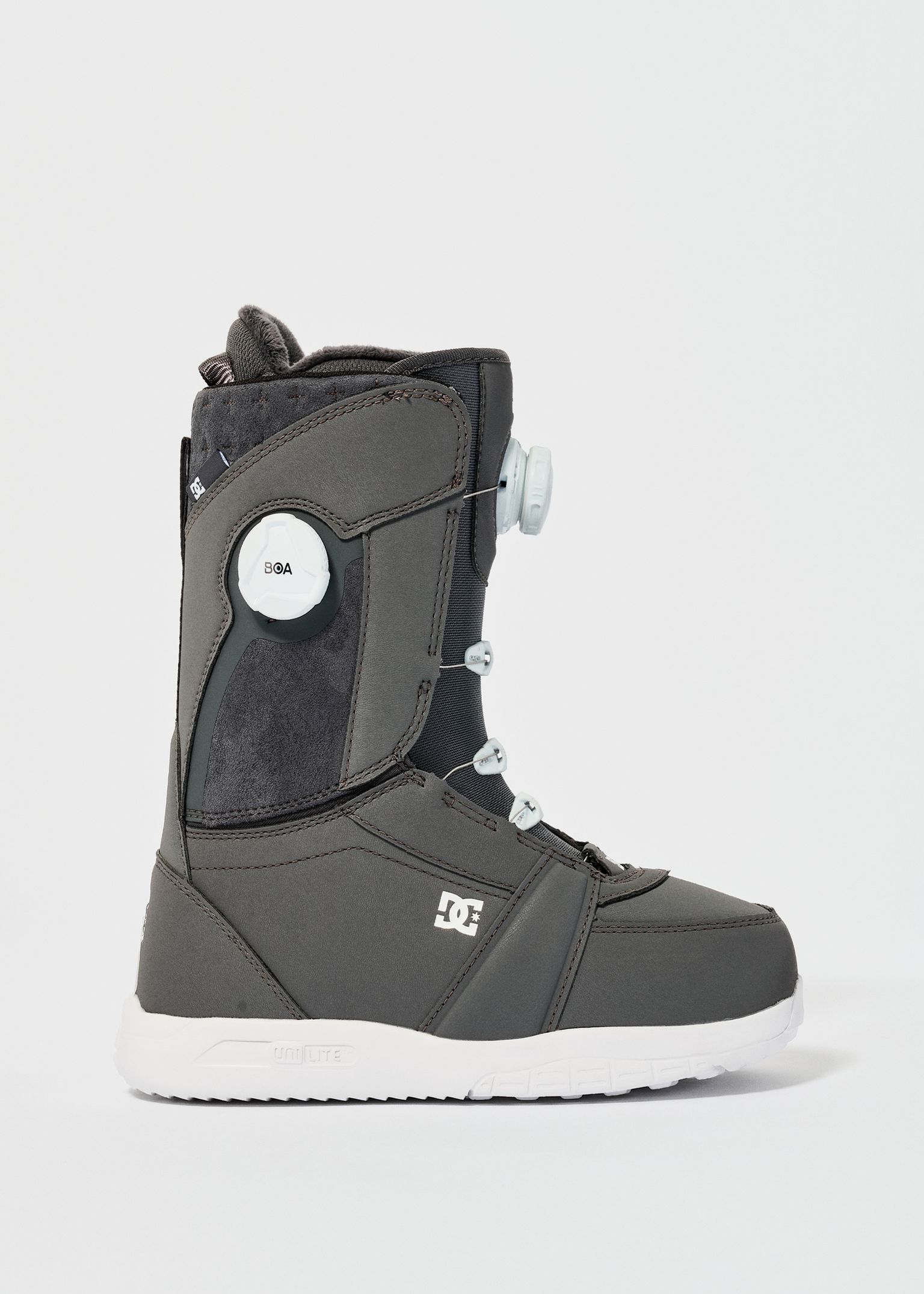 Lotus Snowboard Boots image
