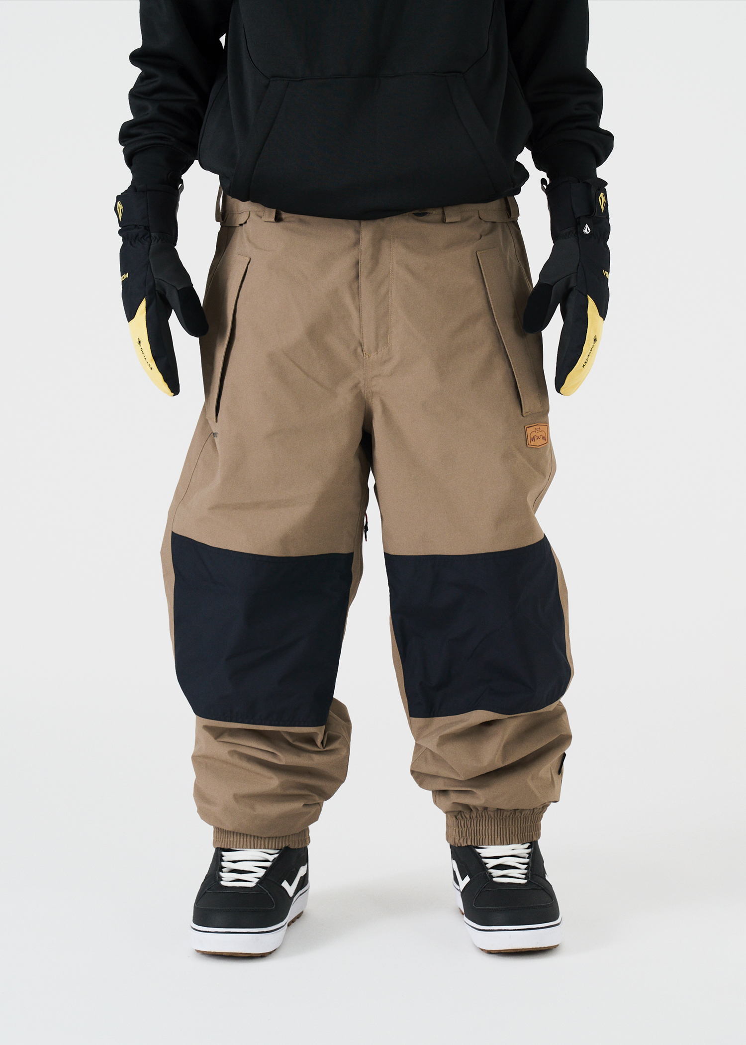 529423920_model_thesnowboardas