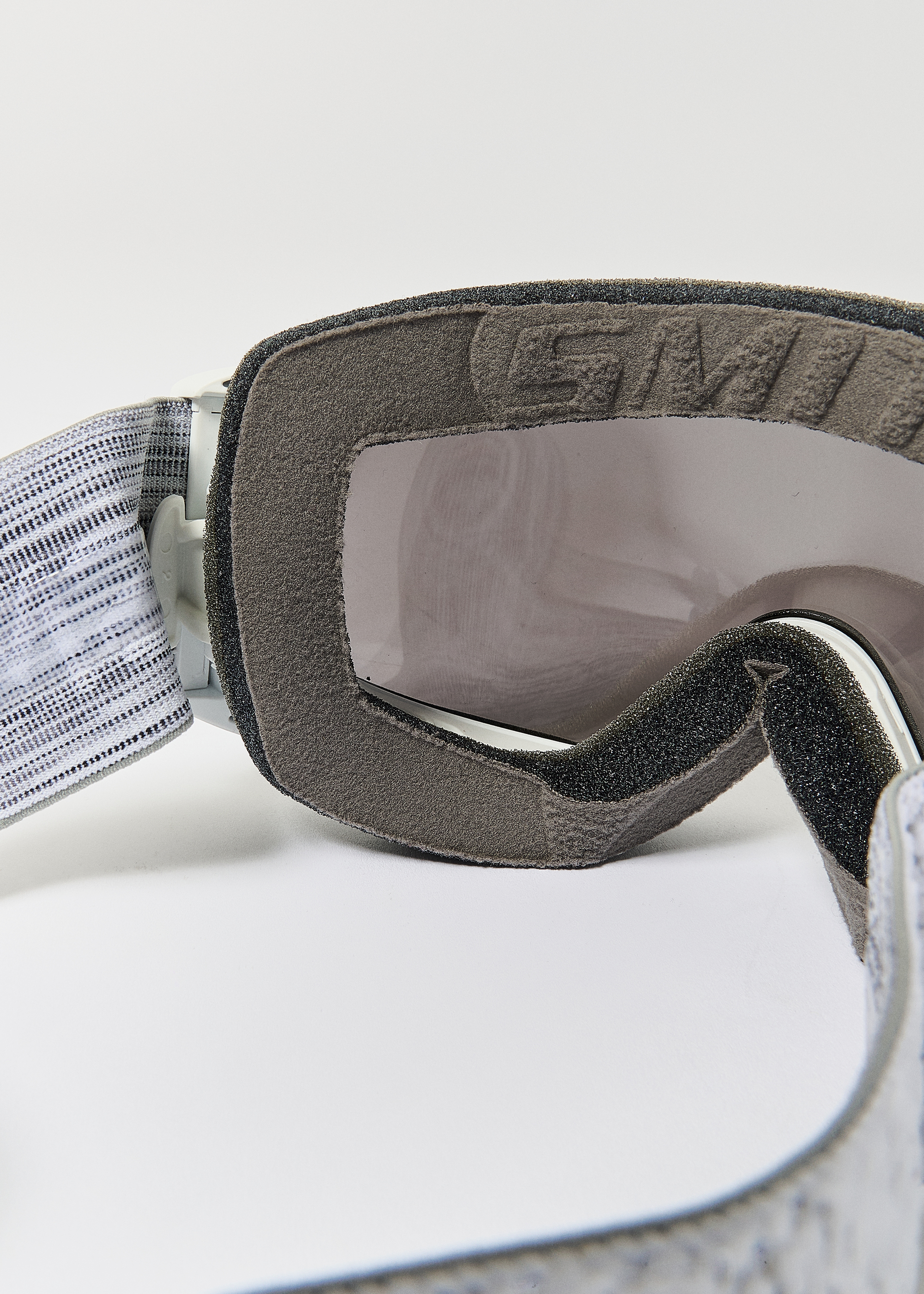 Smith I/O MAG S White Chunky Knit / ChromaPop Sun Platinum Mirror