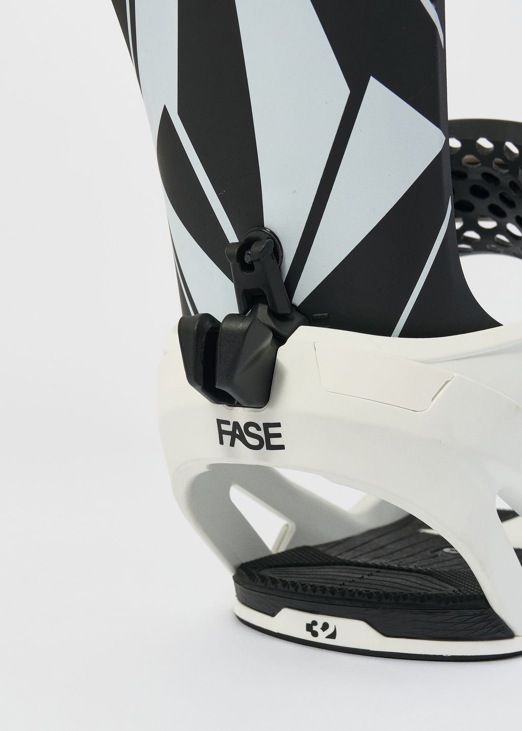 ThirtyTwo T32M FASE x Volcom Snowboard Bindings