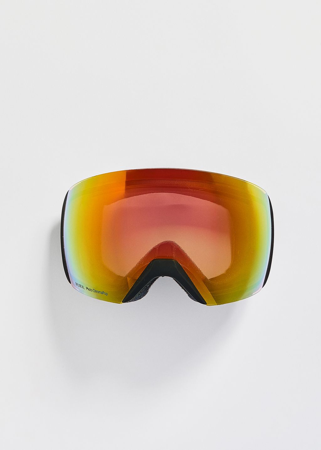 Smith Skyline XL Black / ChromaPop Pro Photochromic Red Mirror Goggles