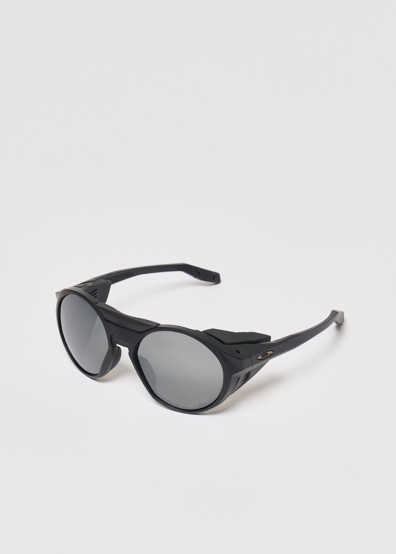 Clifden Matte Black / Prizm Black Polarised Sunglasses image