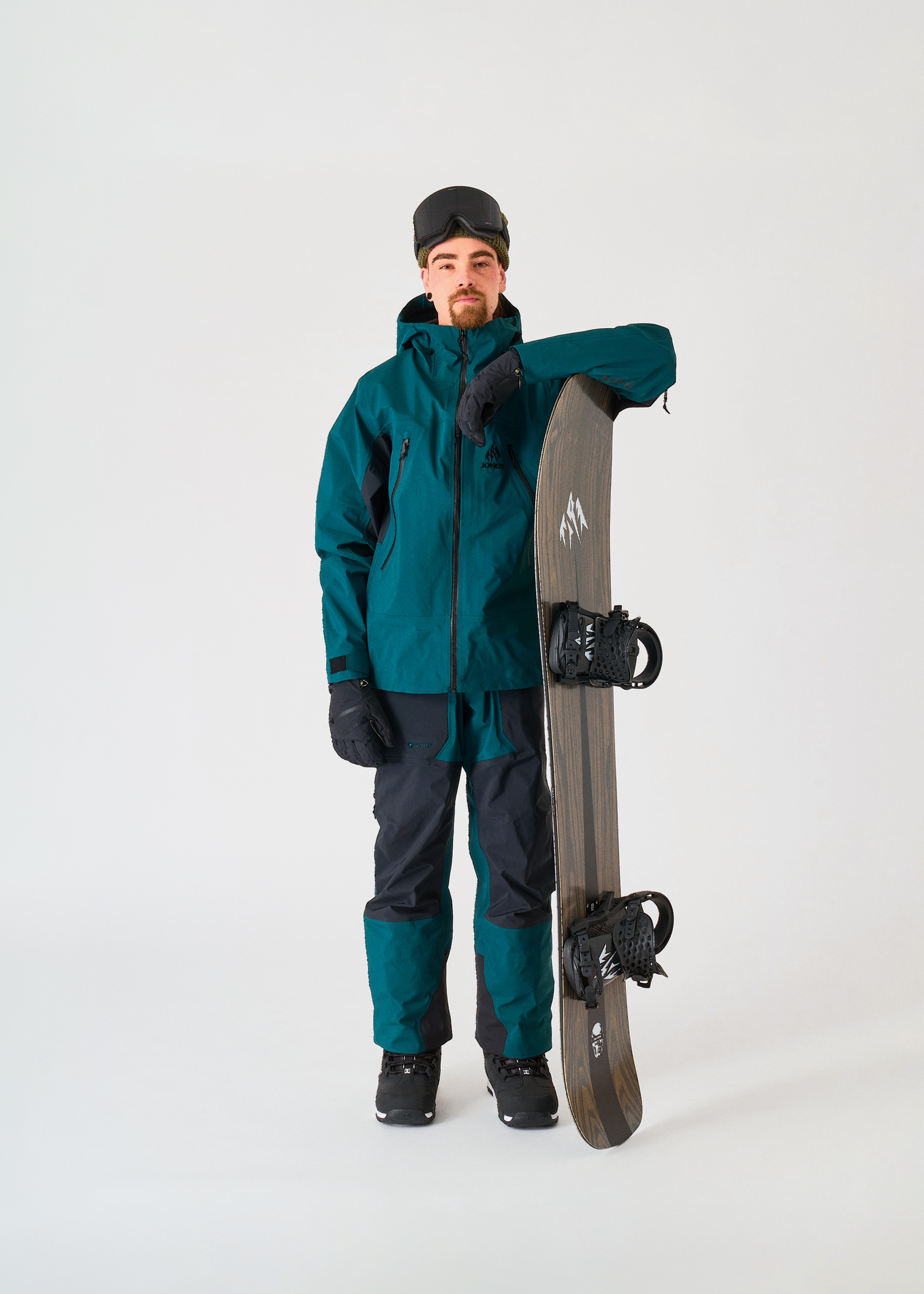 508412944_model_thesnowboardas