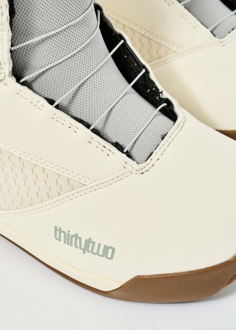 ThirtyTwo Lashed Desiree Melancon Snowboard Boots