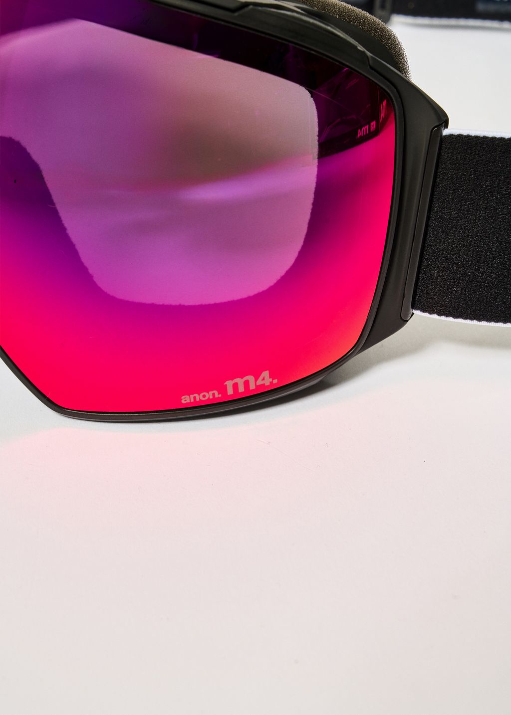Anon M4 Toric Black / Perceive Sunny Red + Perceive Cloudy Burst