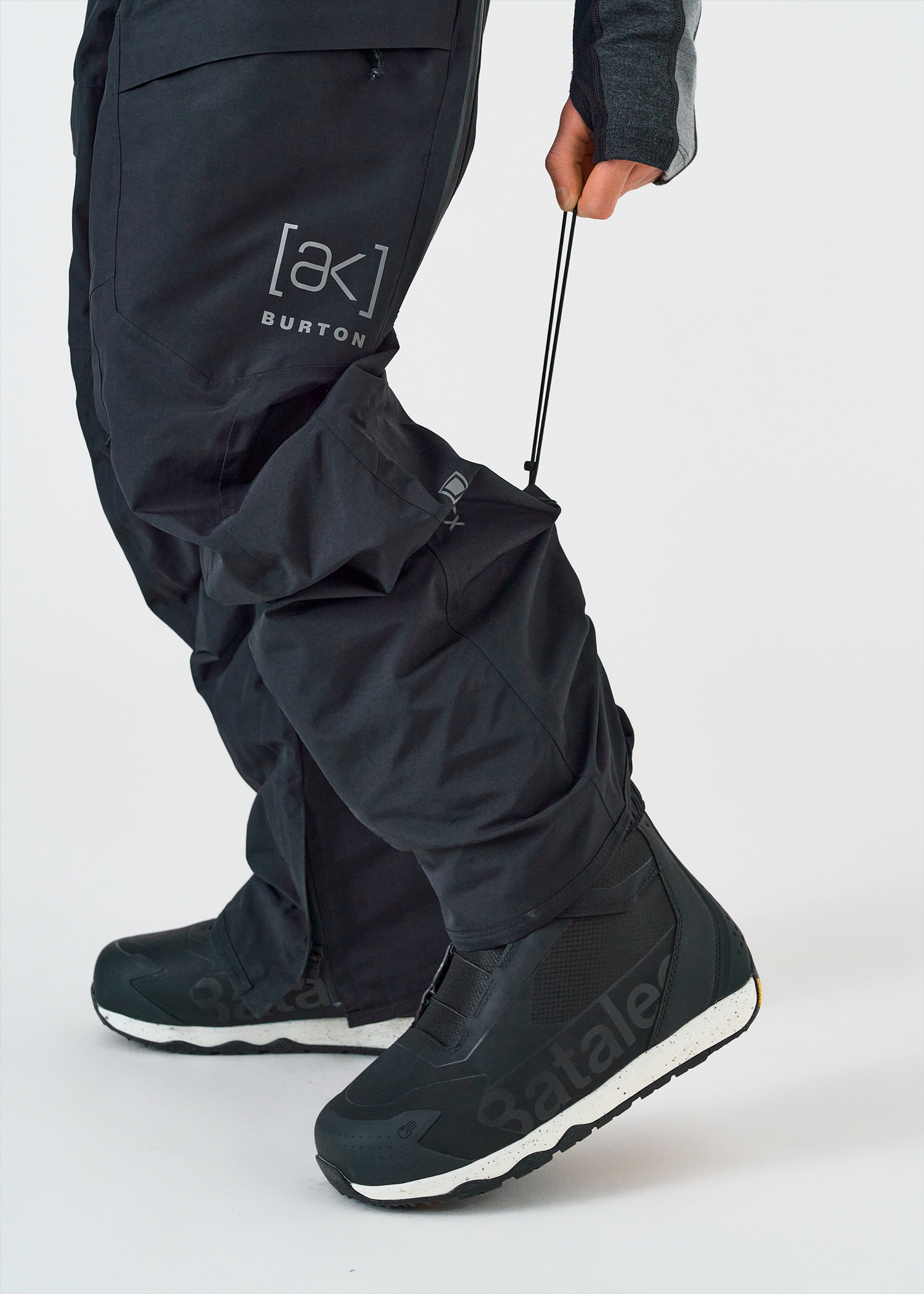 BURTON AK SWASH　GORE-TEX　パンツ　XL　黒ブラック BURTON 23-24 バートン メンズ スノーボード ウエアー [ak