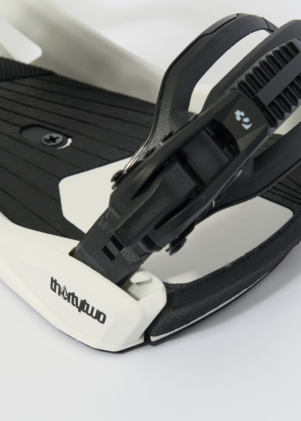 ThirtyTwo T32M FASE x Volcom Snowboard Bindings