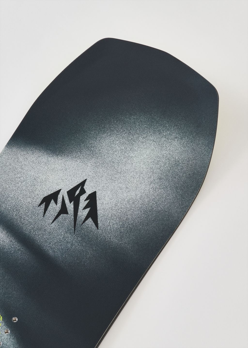Jones Howler Snowboard