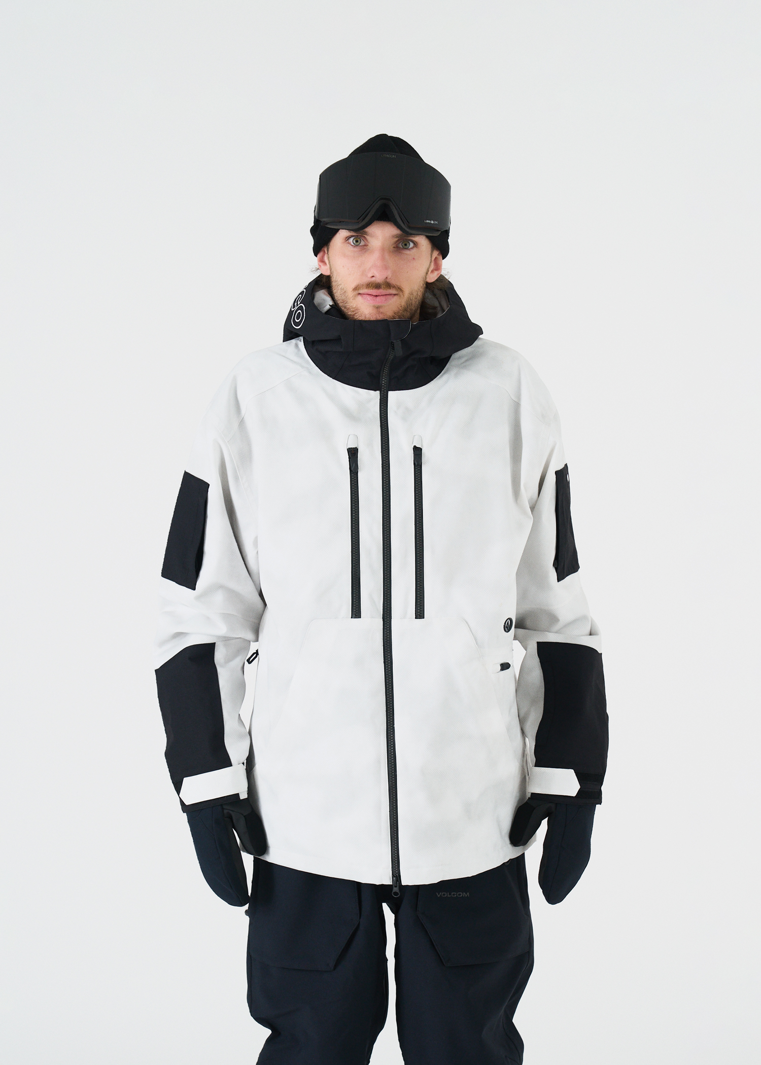 529438910_model_thesnowboardas