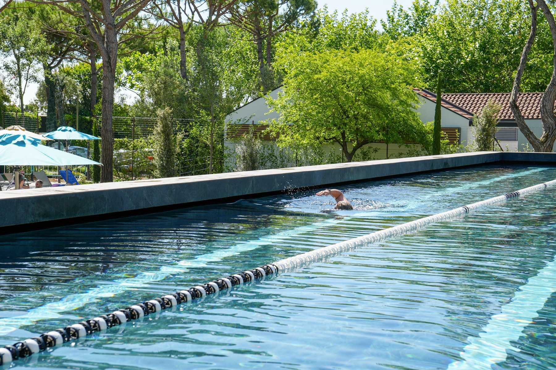 Vasca natatoria panoramica da 25 metri