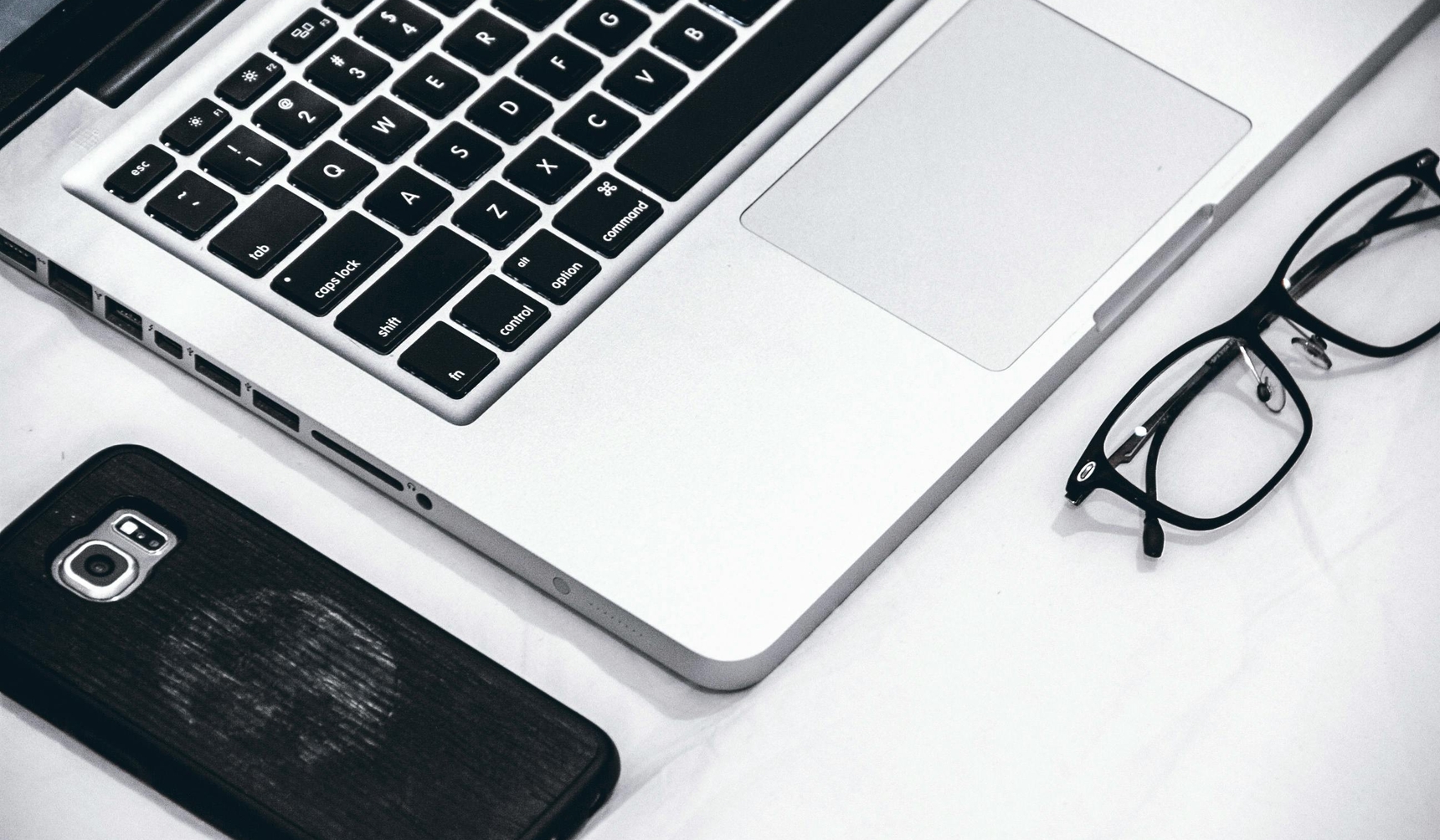 Using Snowflake Dynamic Tables to forget your data worries