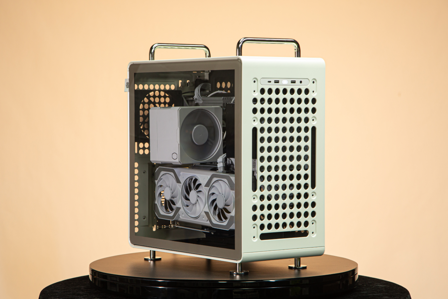 QUBE 540 | Cooler Master