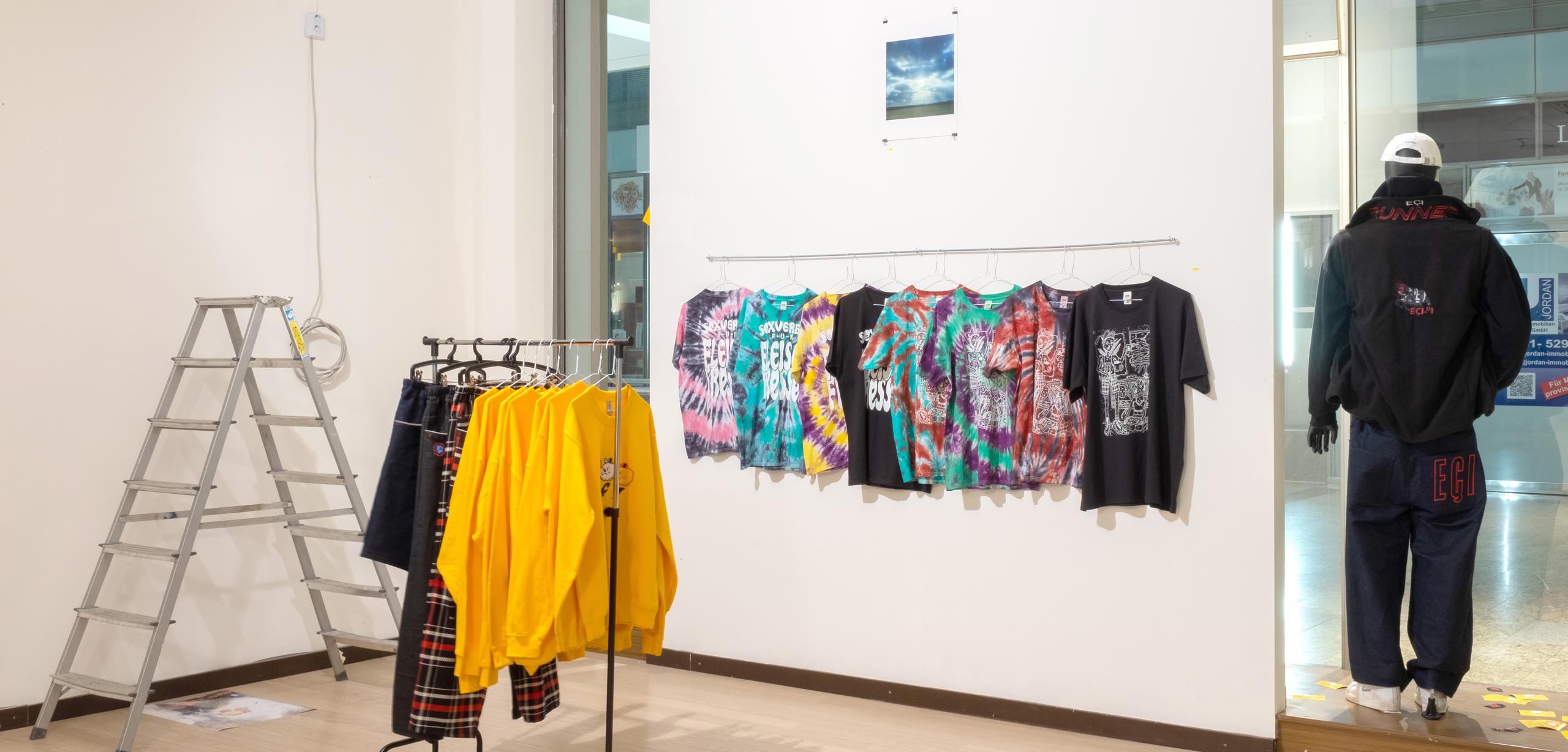 Outlet Label & Outlet Radio T-Shirts