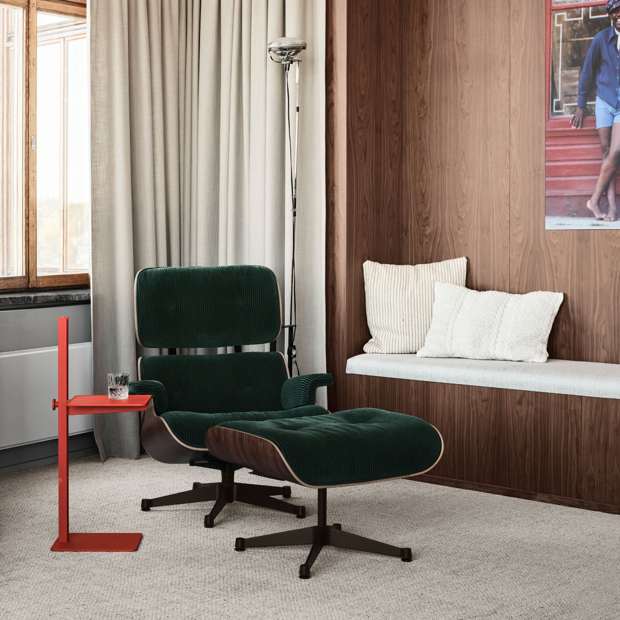 Museum Collection. Sidetable in orange