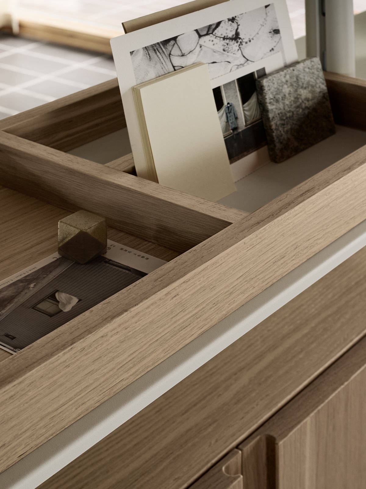 Organiser in oak. 