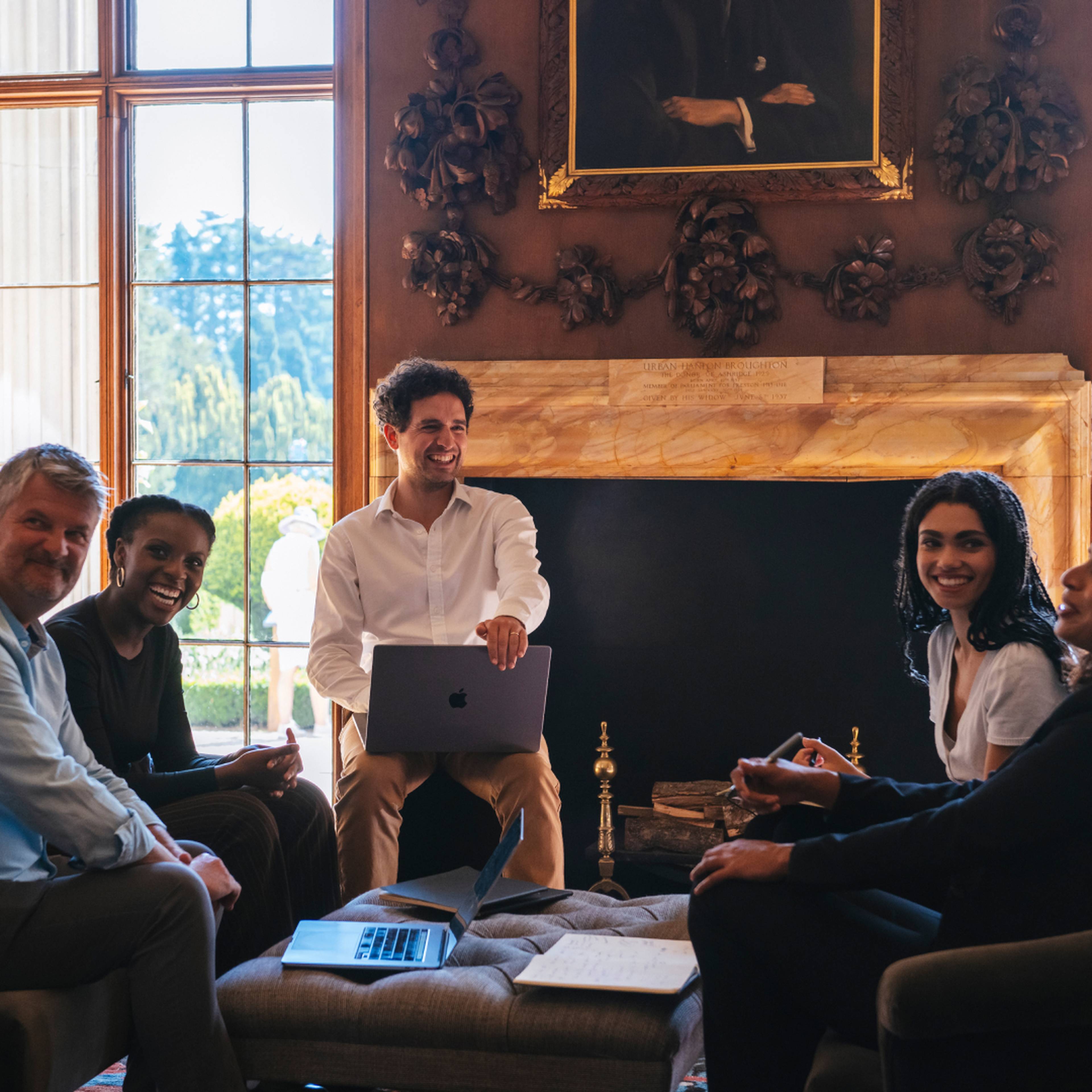Employee meeting at Hult Ashridge