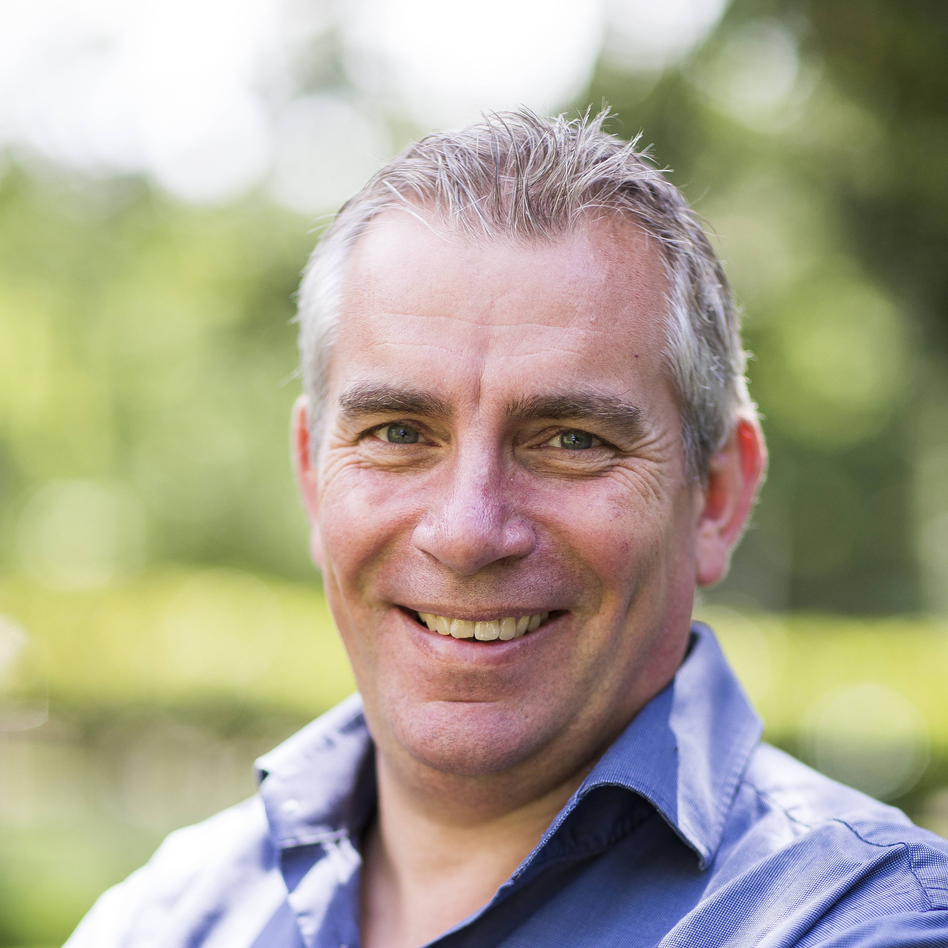 Headshot of Andy Cross