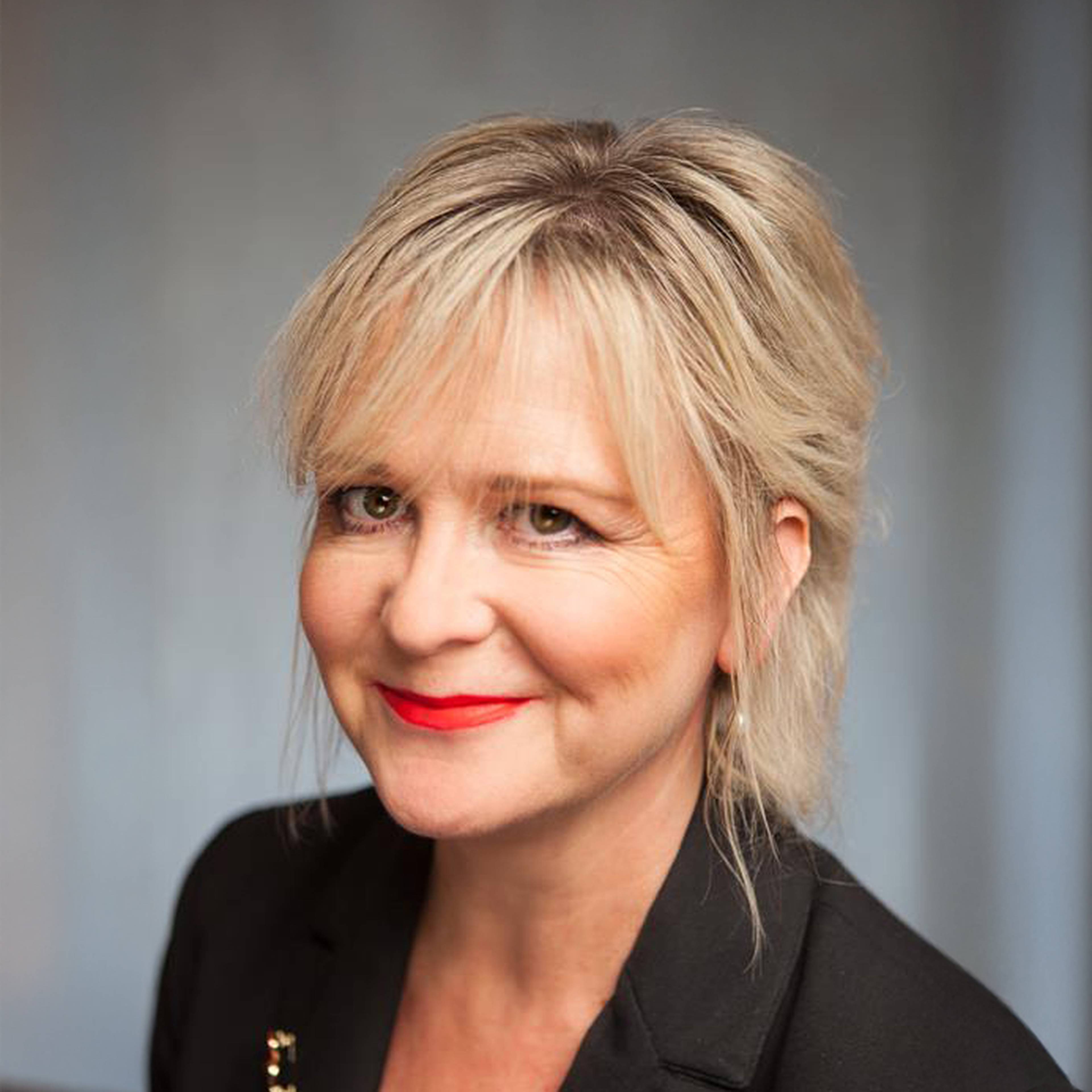 Headshot of Clare Carpenter