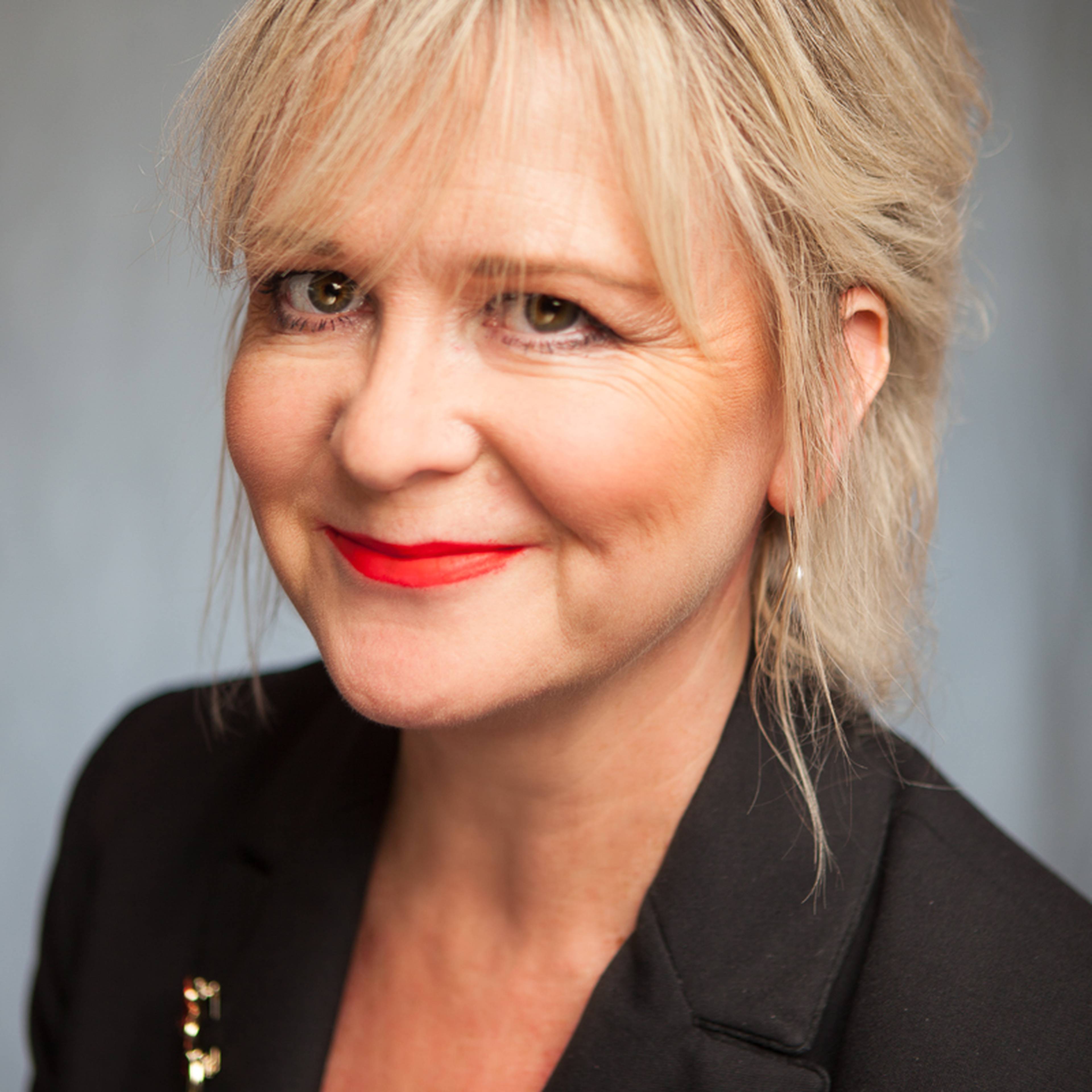 Headshot of Clare Carpenter