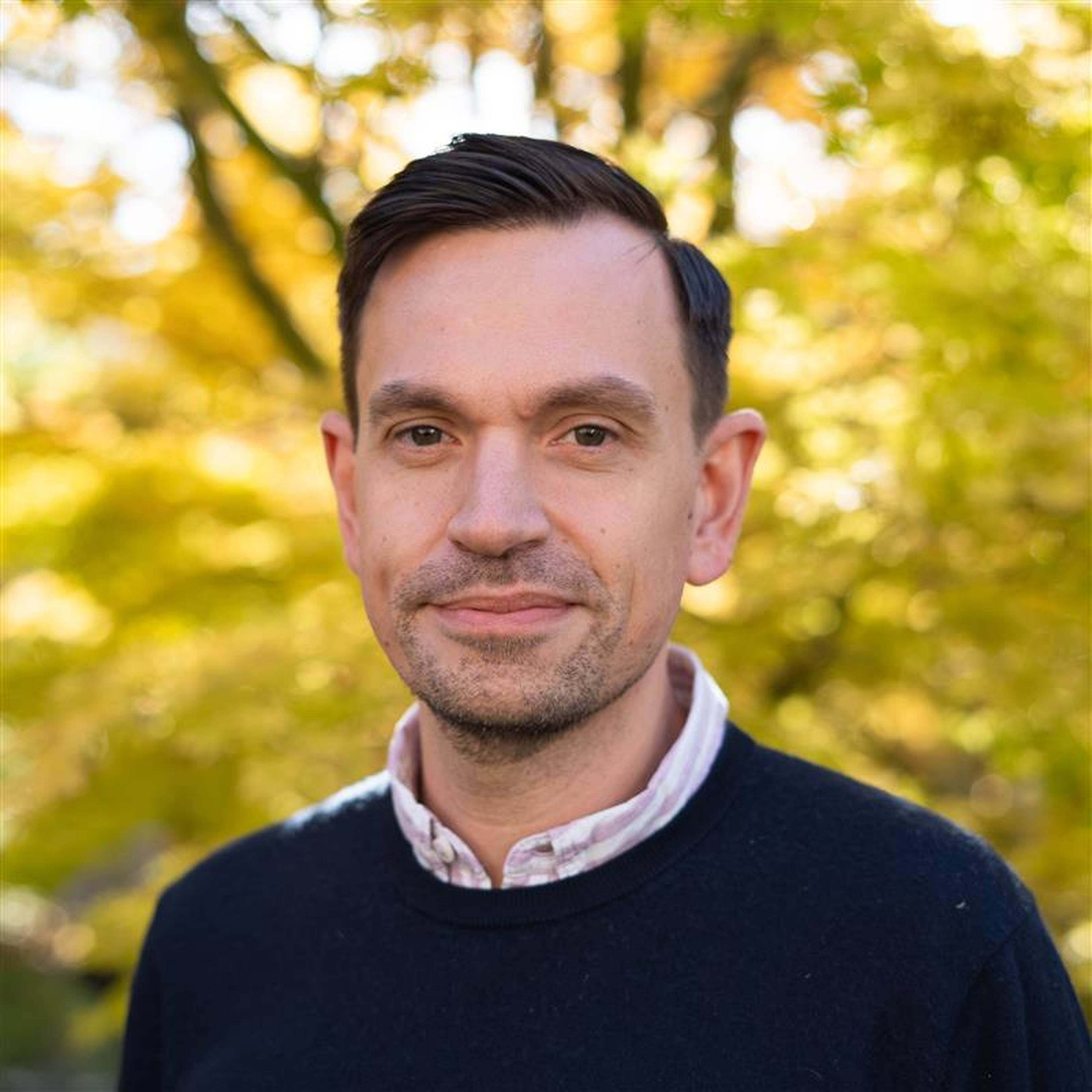 Headshot of Peter Linden