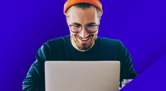 What trends are dominating the UK contact centre market in 2023?