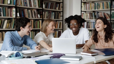jovens-estudando-shutterstock